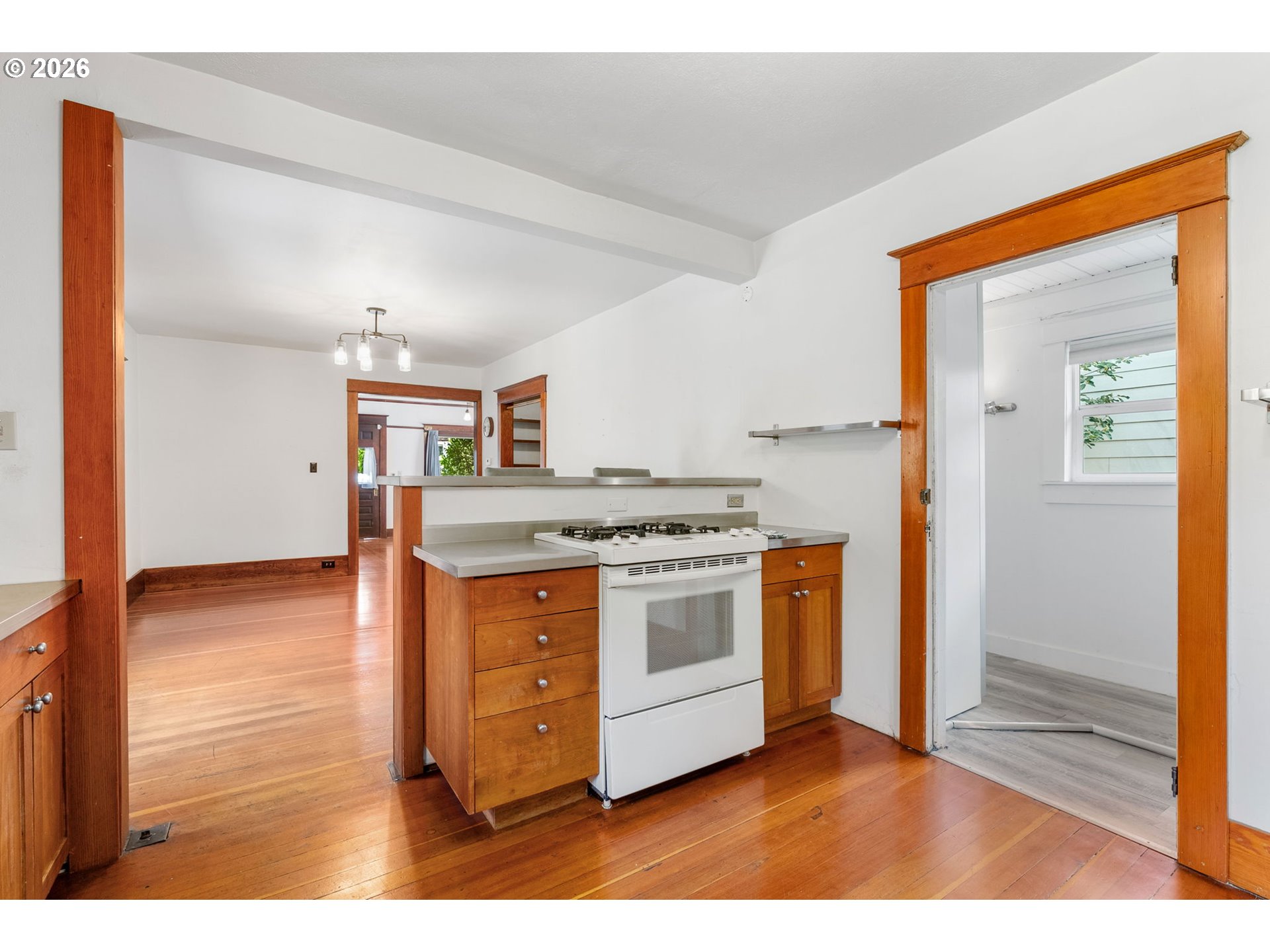 1517 COLUMBIA