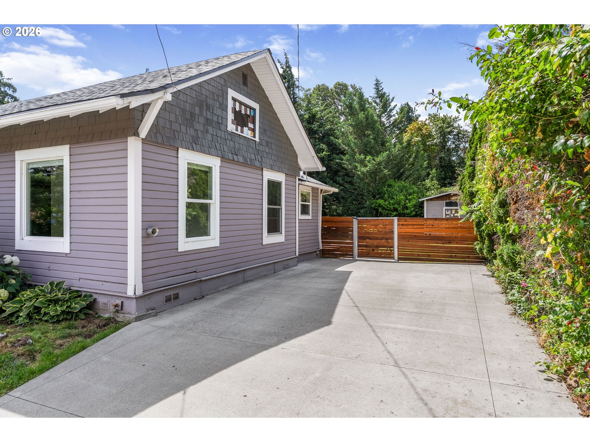 1517 COLUMBIA
