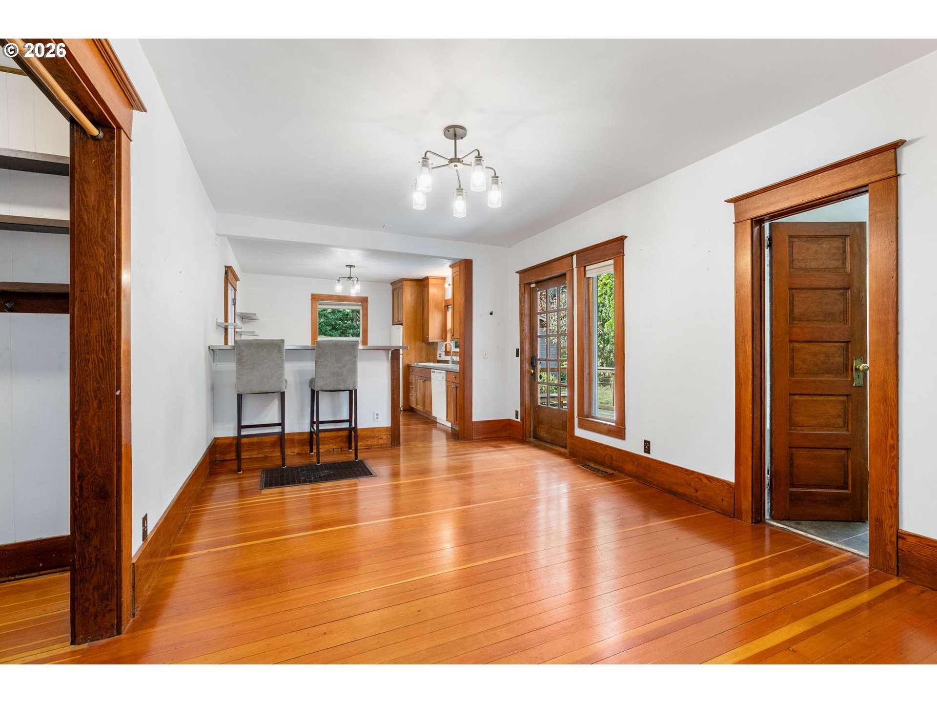 1517 COLUMBIA