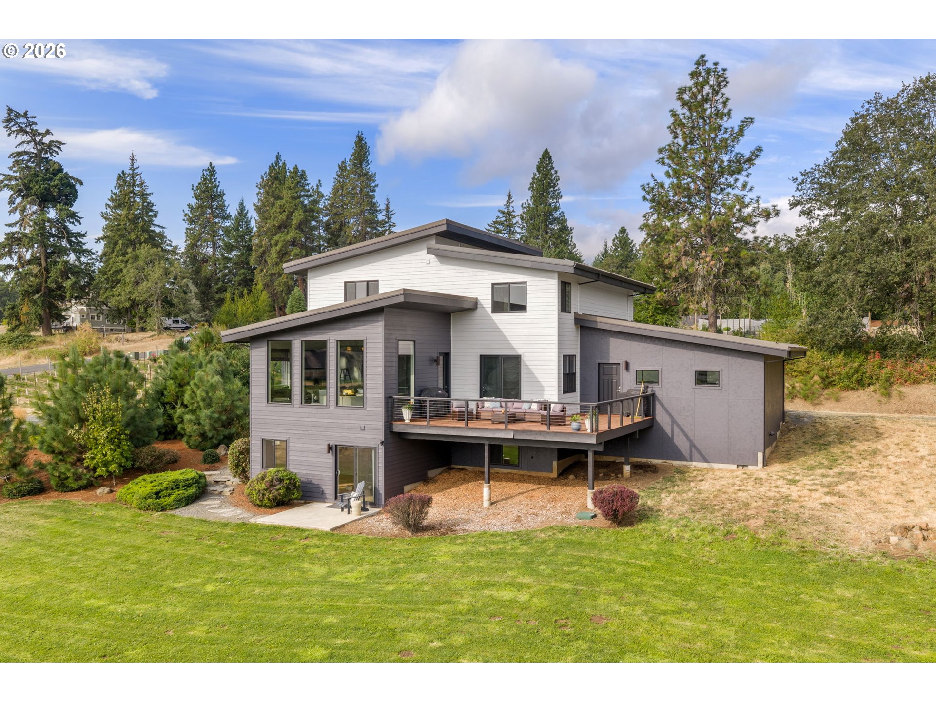 4320 ALPENGLOW DR