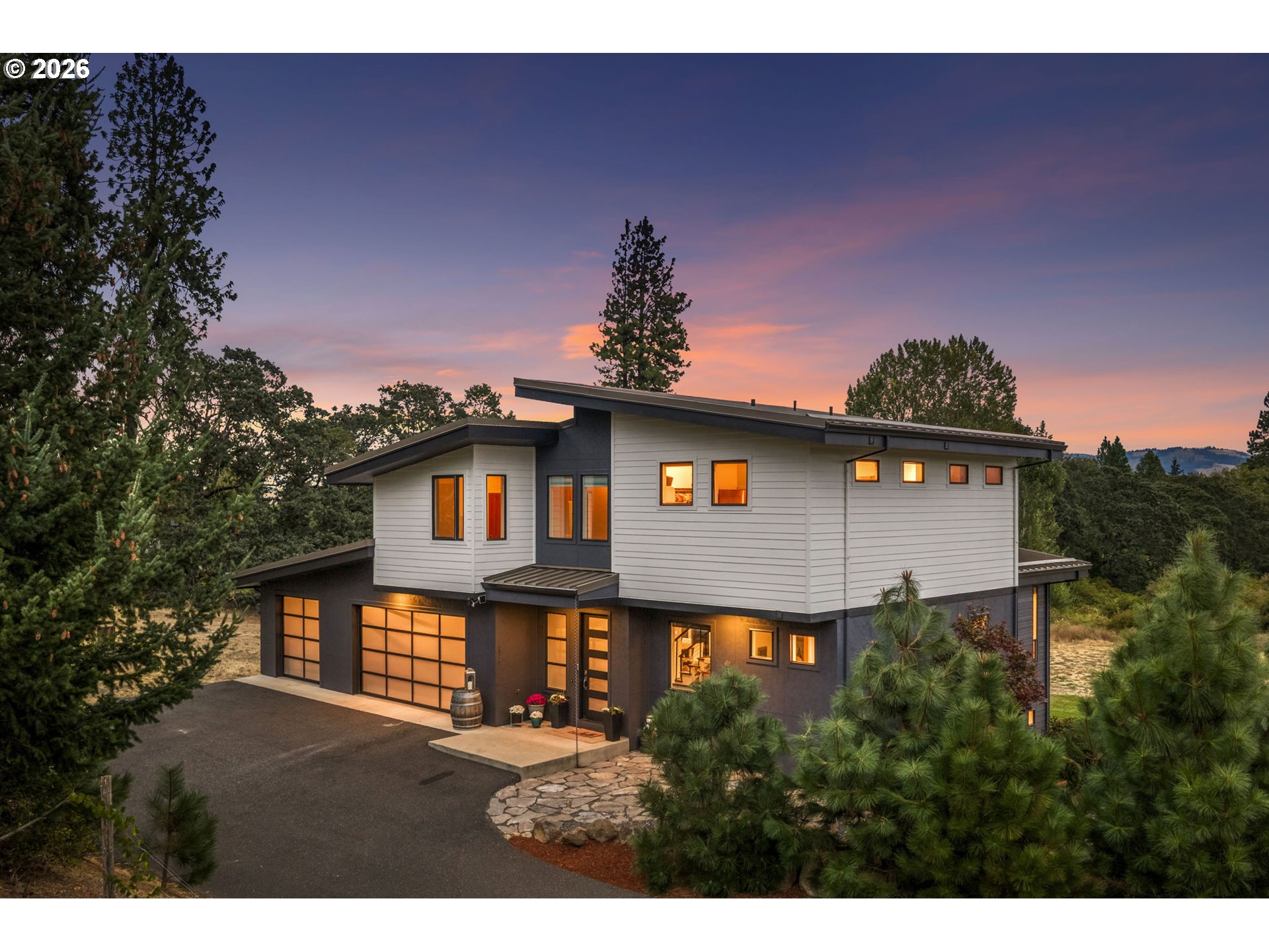 4320 ALPENGLOW DR