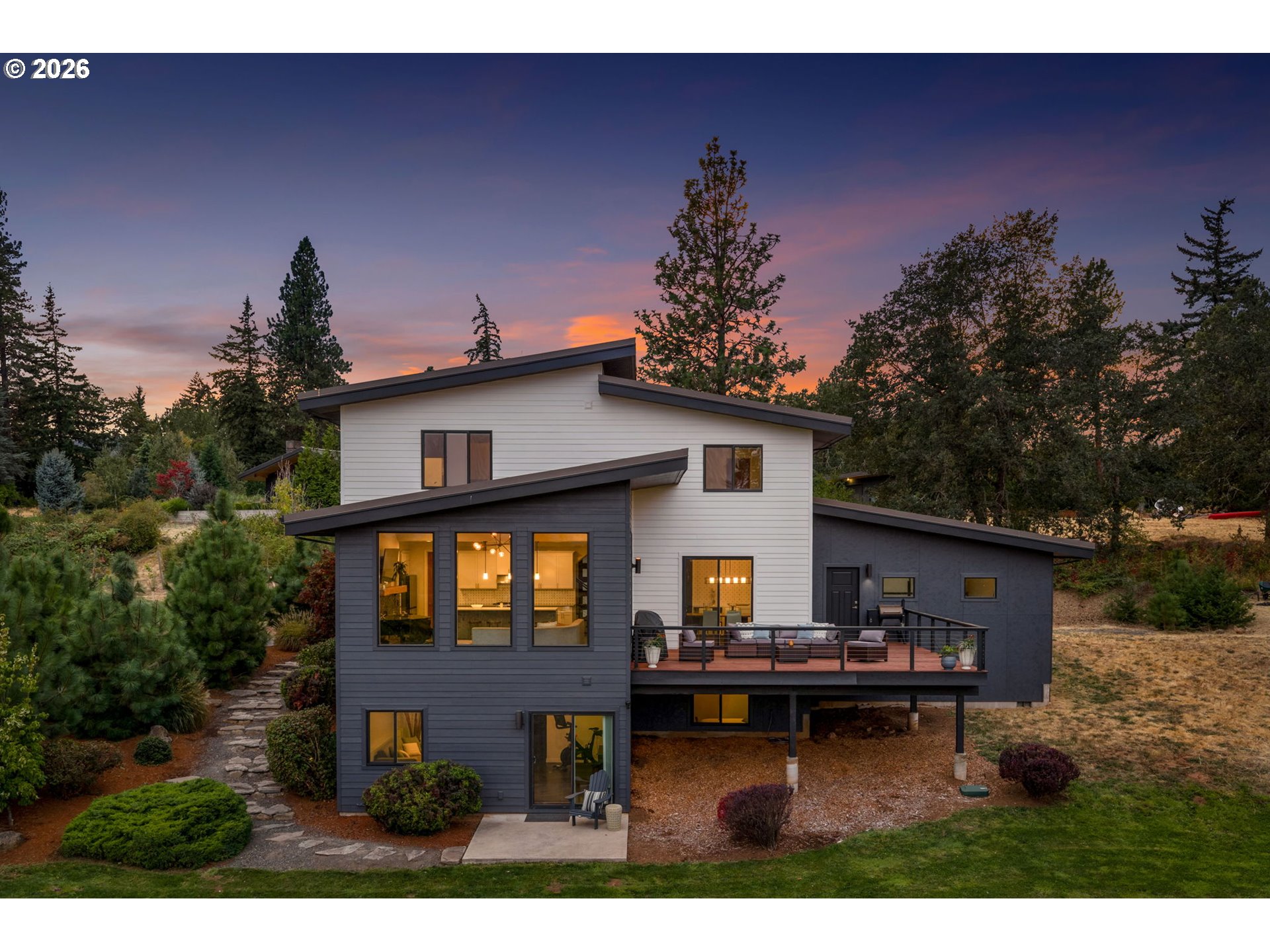 4320 ALPENGLOW DR