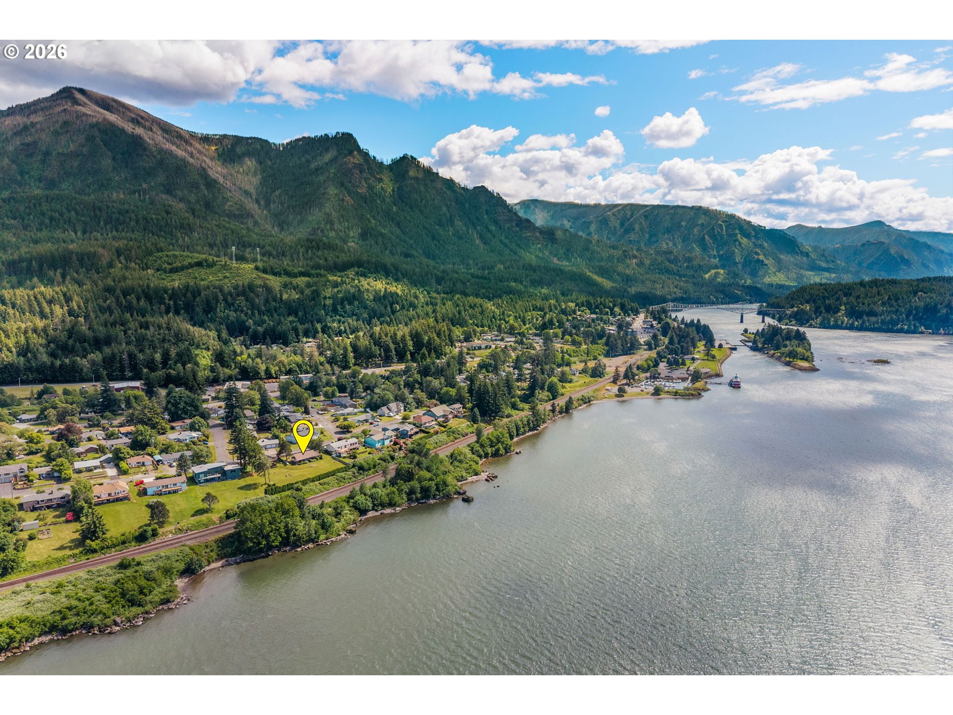 115 NE RIVERVIEW DR
