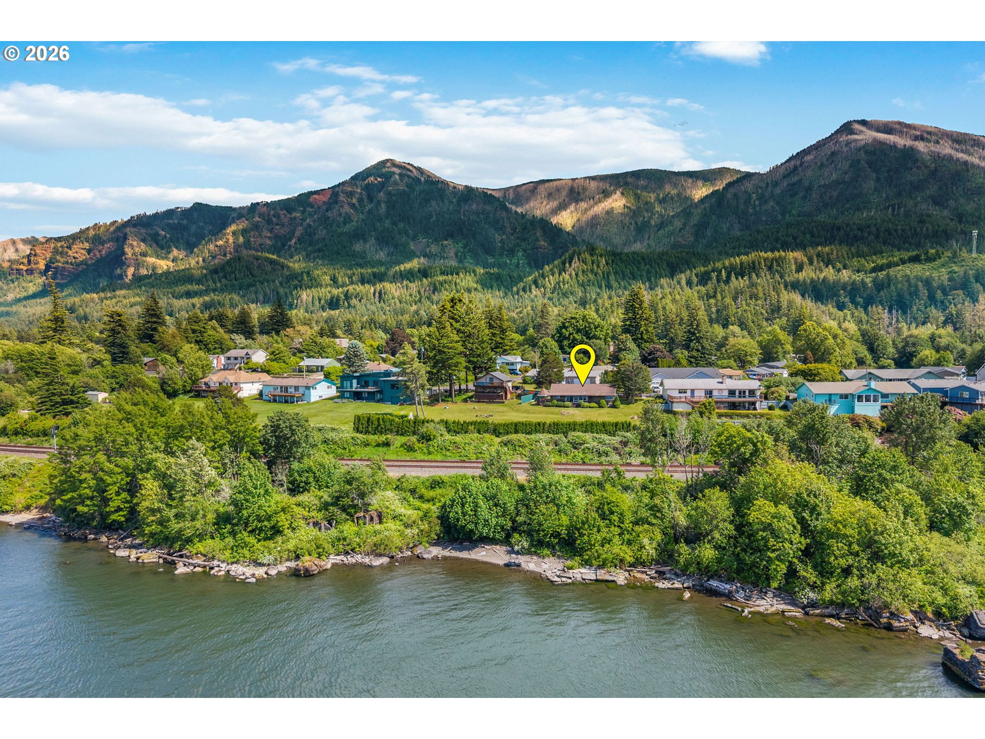 115 NE RIVERVIEW DR