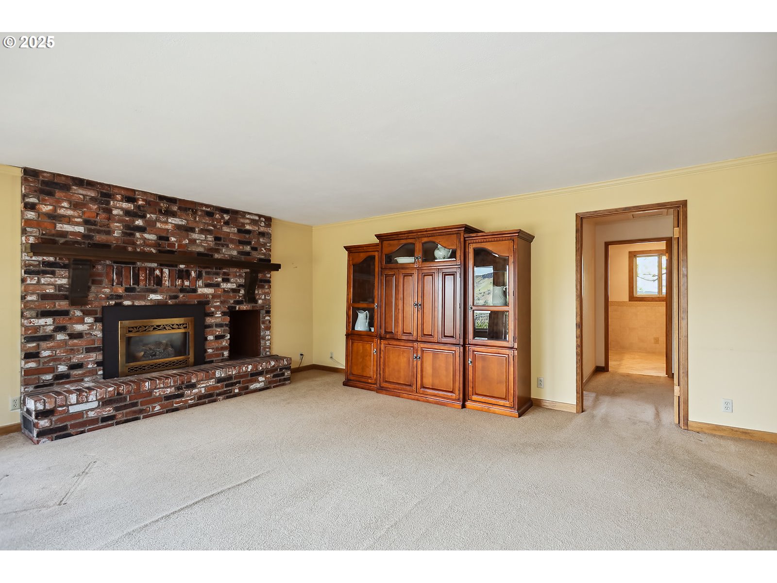 412 LLOYD AVE