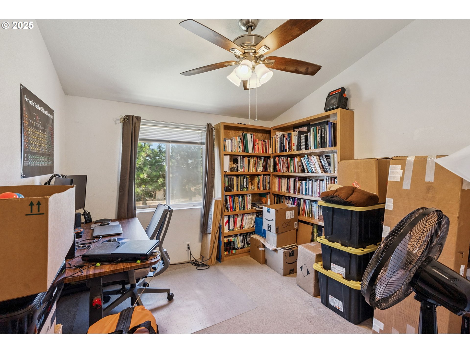 115 SUNSET DR