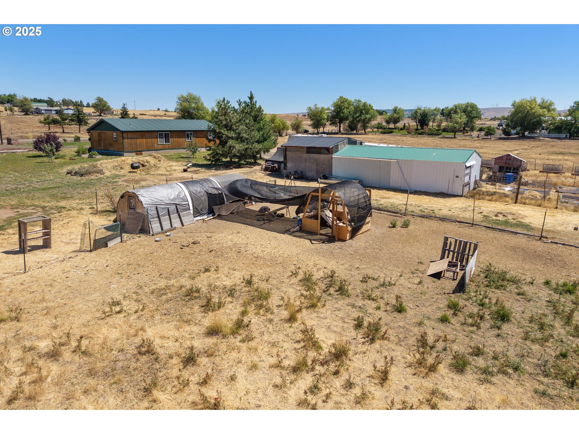 115 SUNSET DR