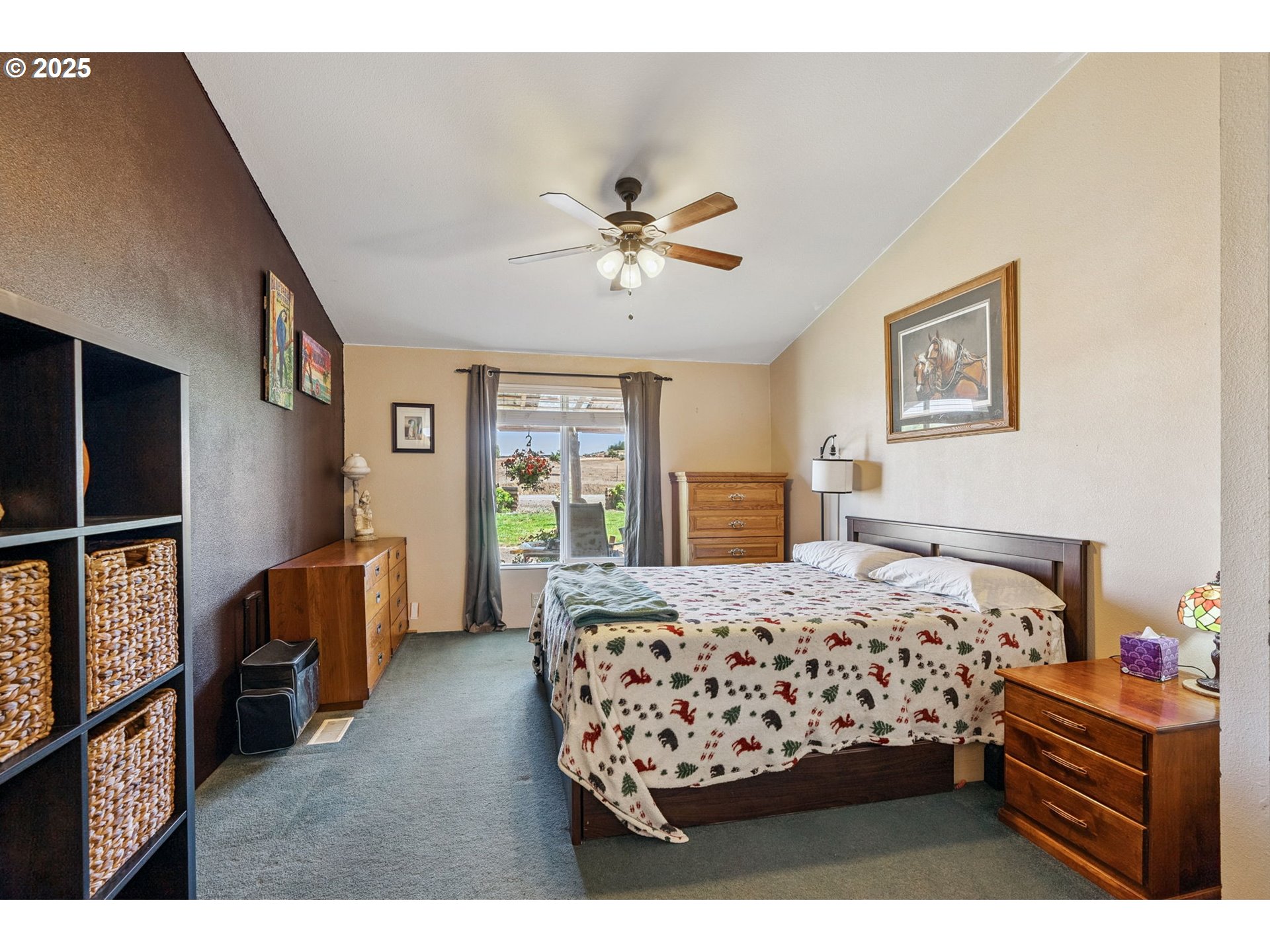 115 SUNSET DR