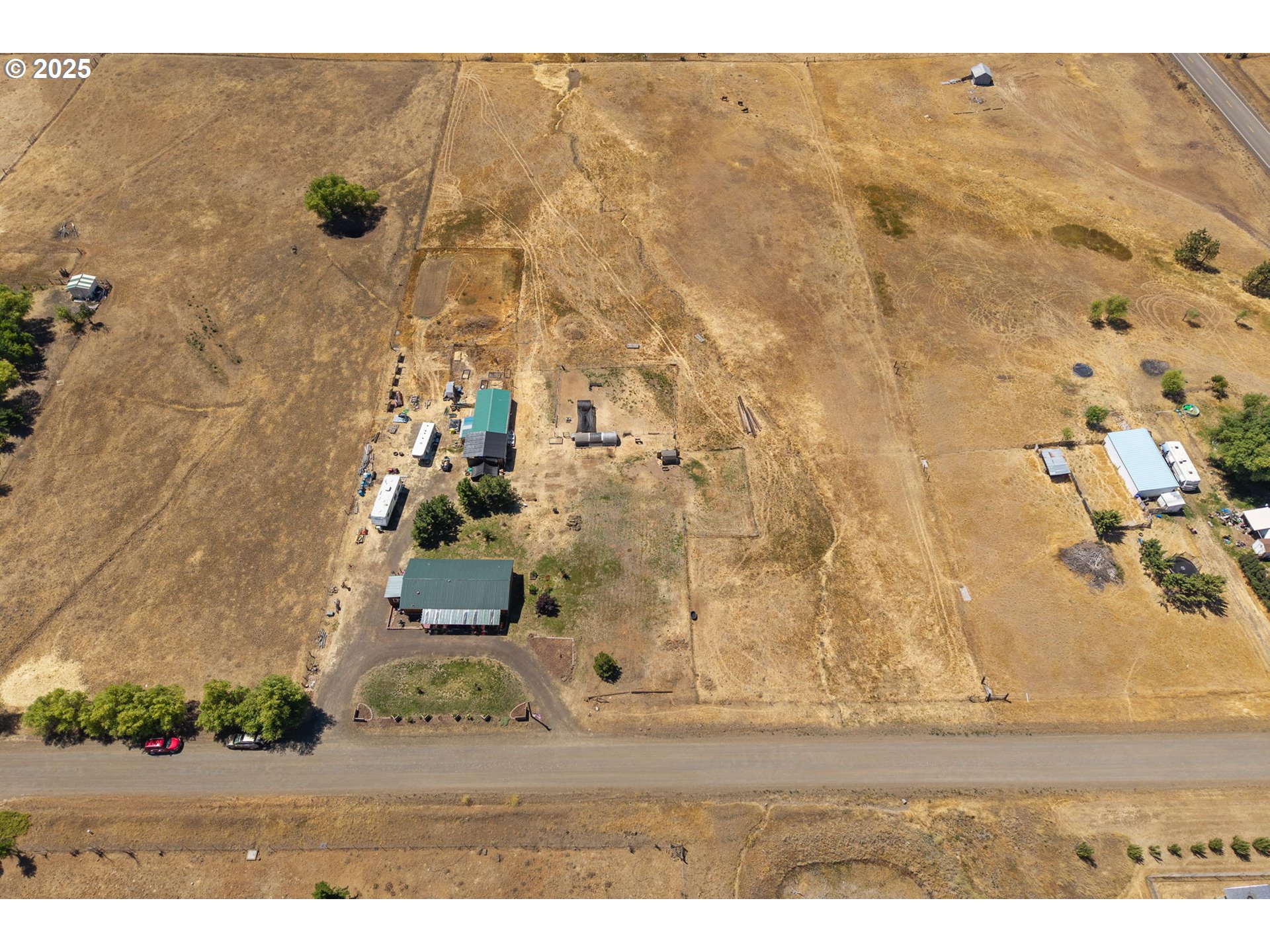 115 SUNSET DR