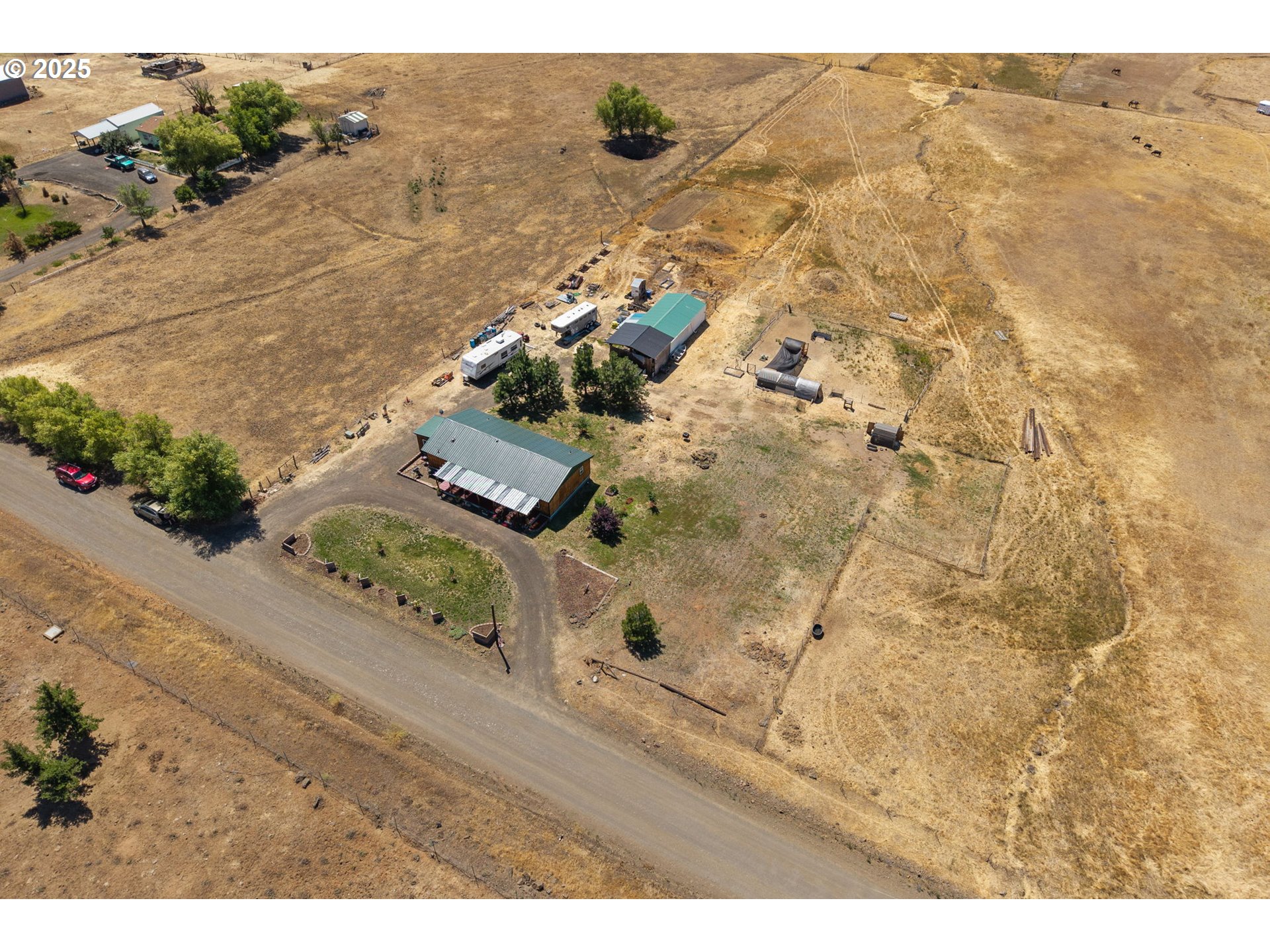 115 SUNSET DR