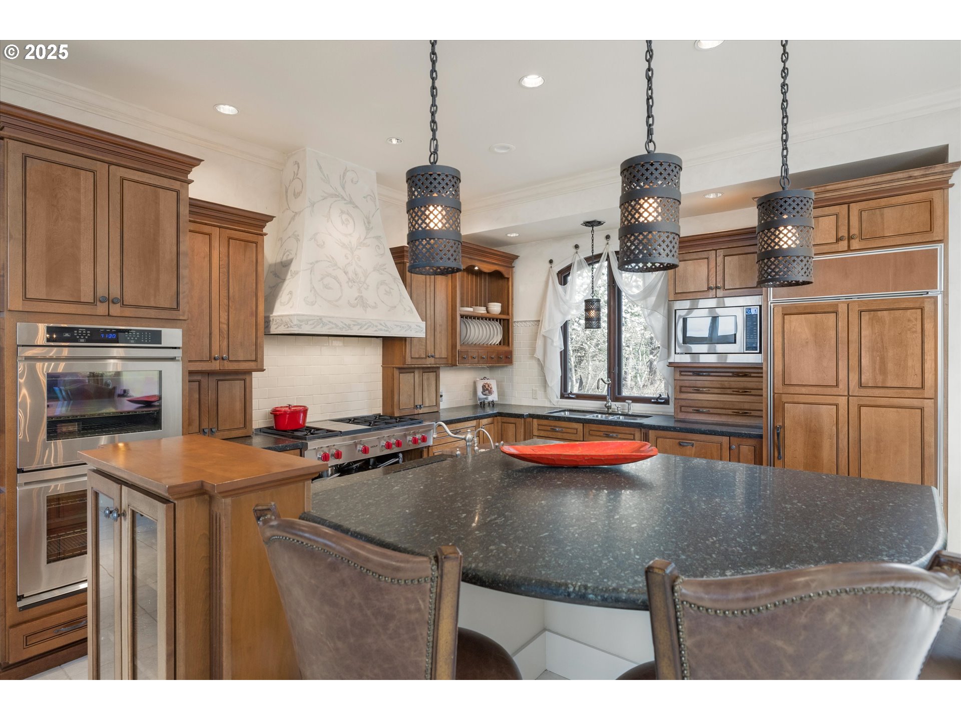 325 RIO VISTA DR