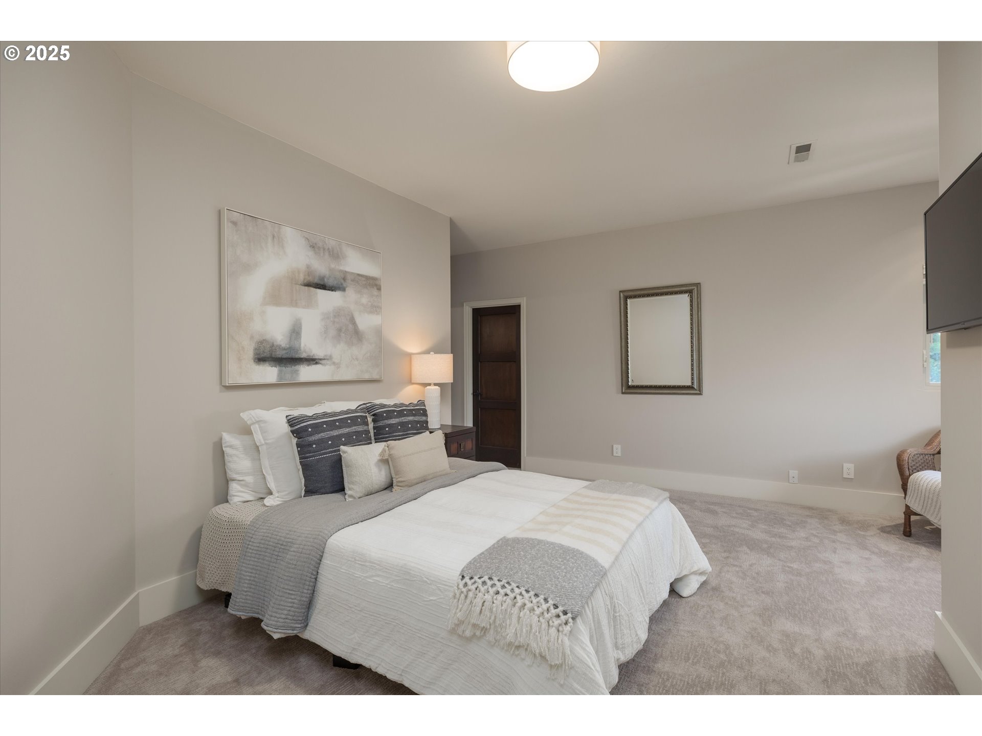 325 RIO VISTA DR