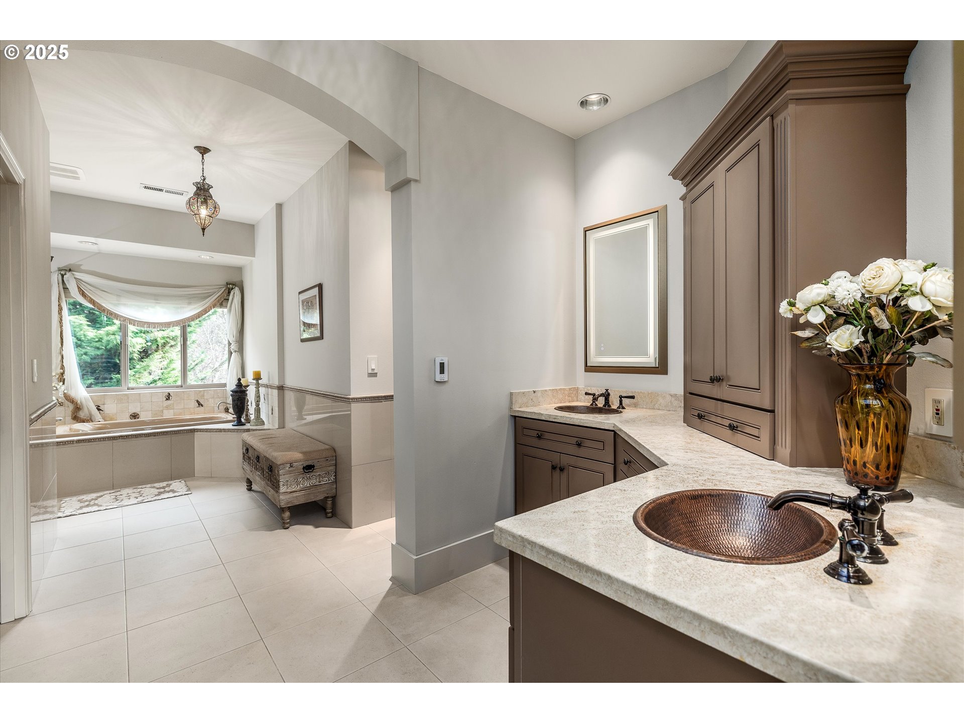 325 RIO VISTA DR