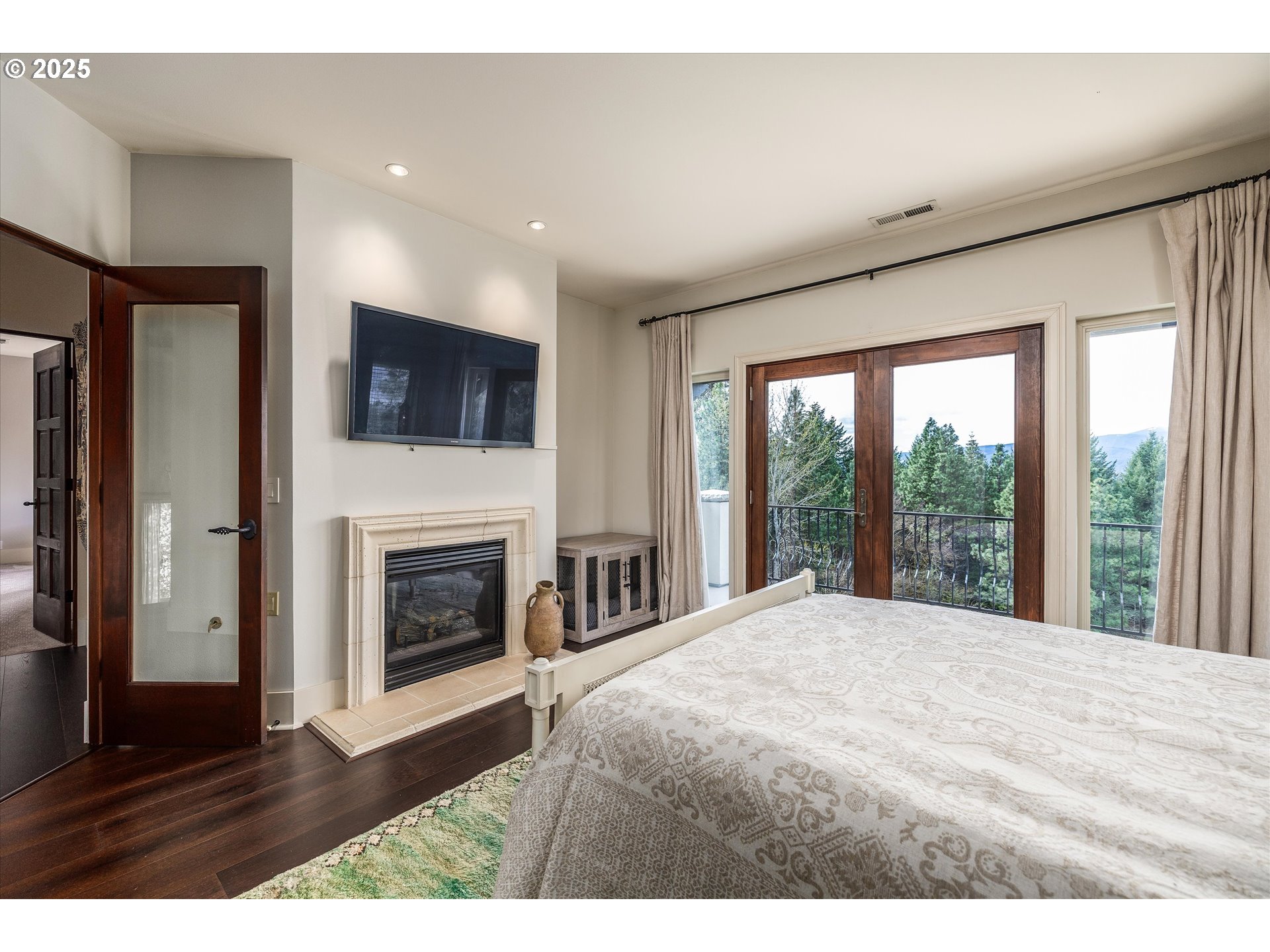 325 RIO VISTA DR
