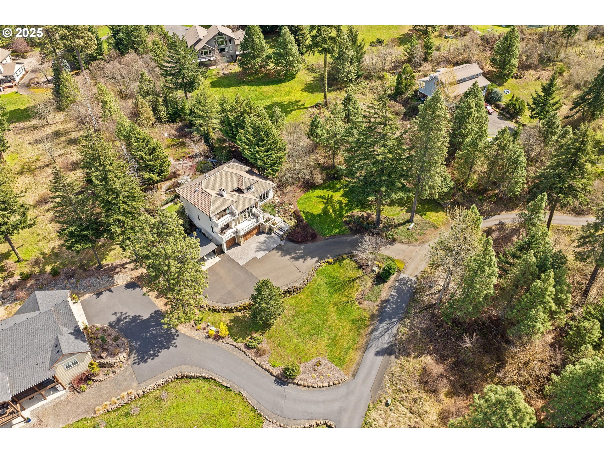 325 RIO VISTA DR