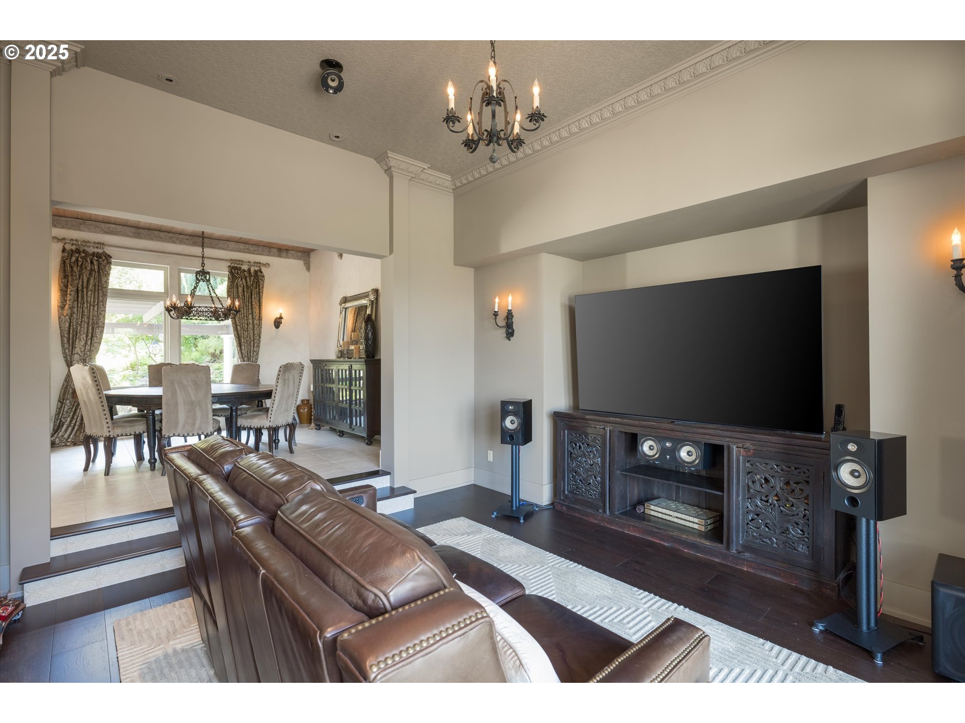 325 RIO VISTA DR