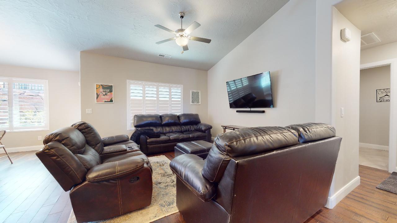 2261 S Tonaquint DR Unit: #48