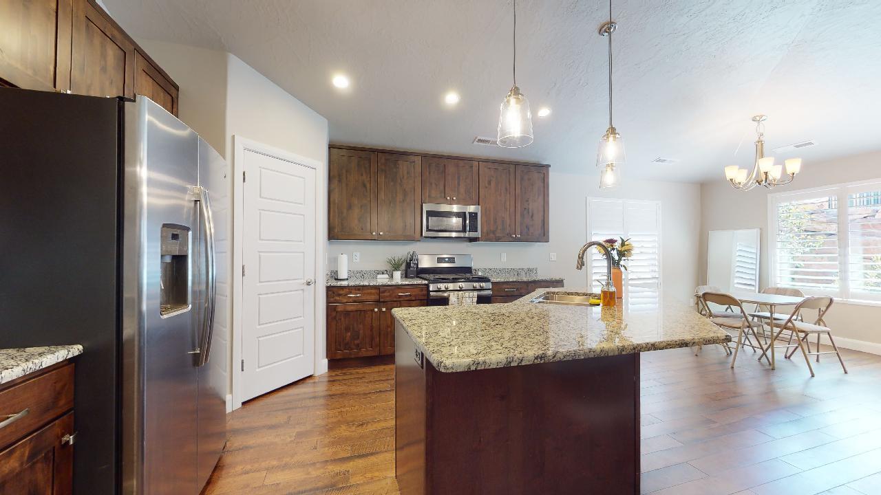 2261 S Tonaquint DR Unit: #48