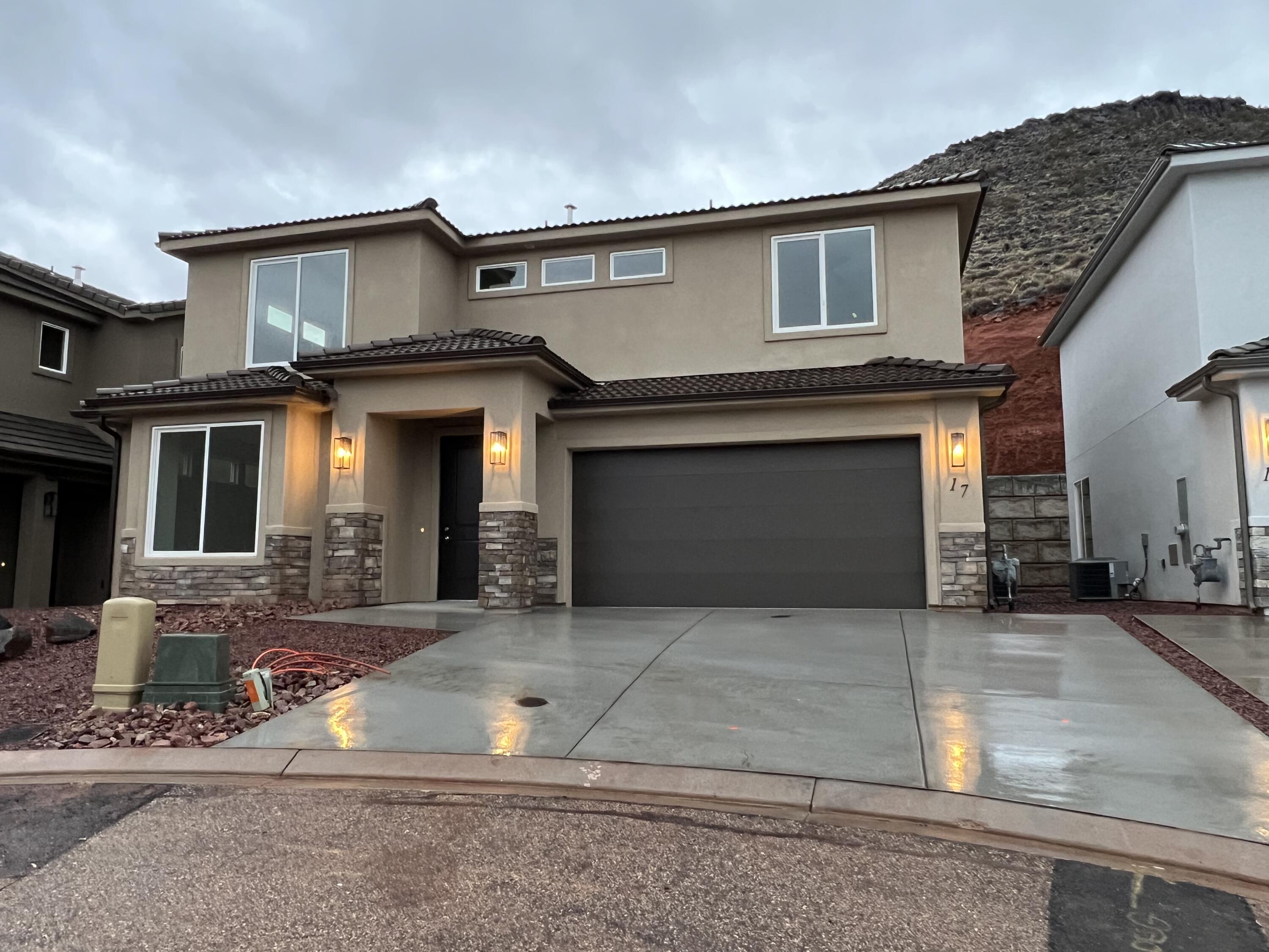 438 N Stone Mountain DR Unit: #17