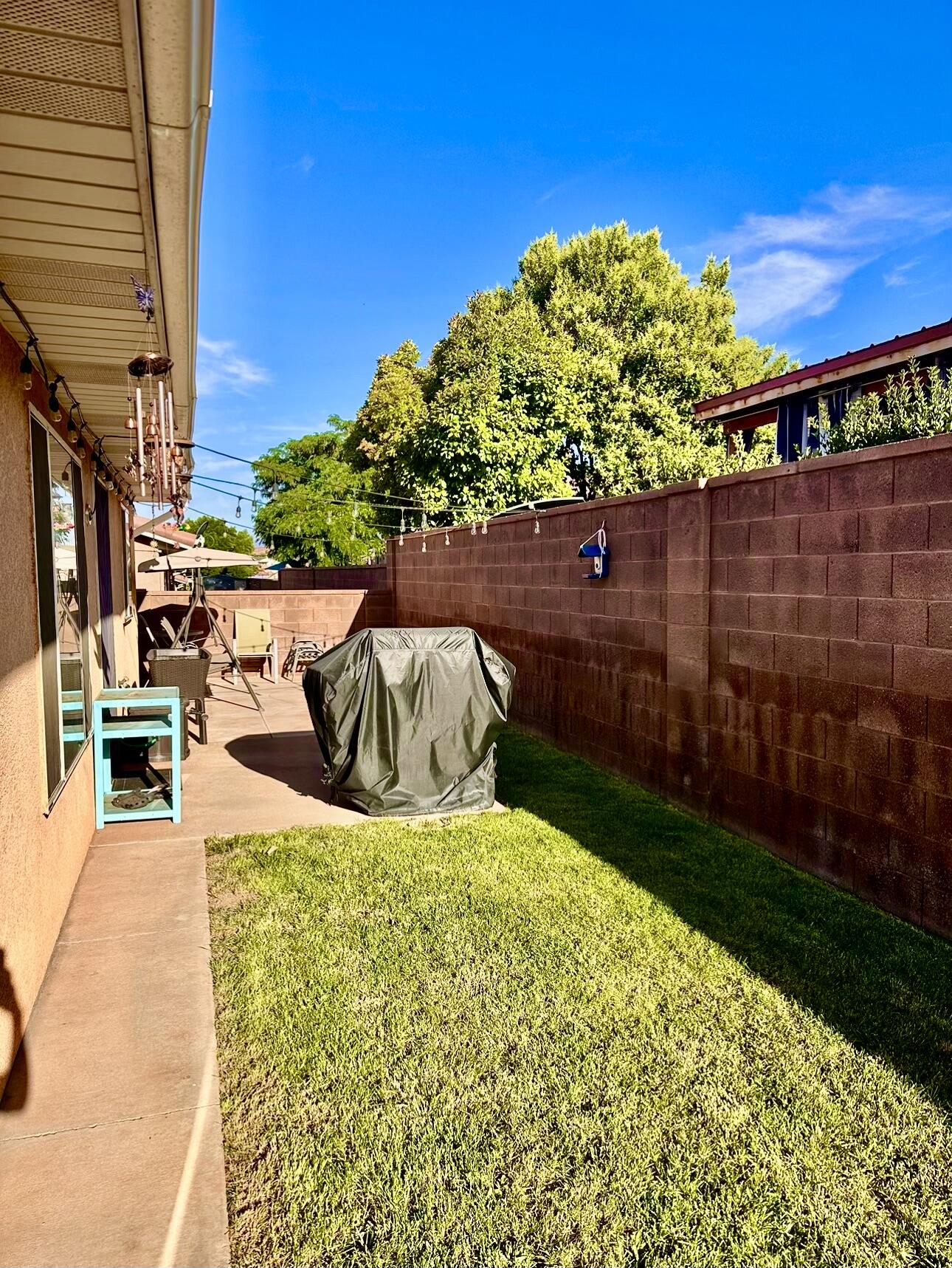 205 E Gail Way