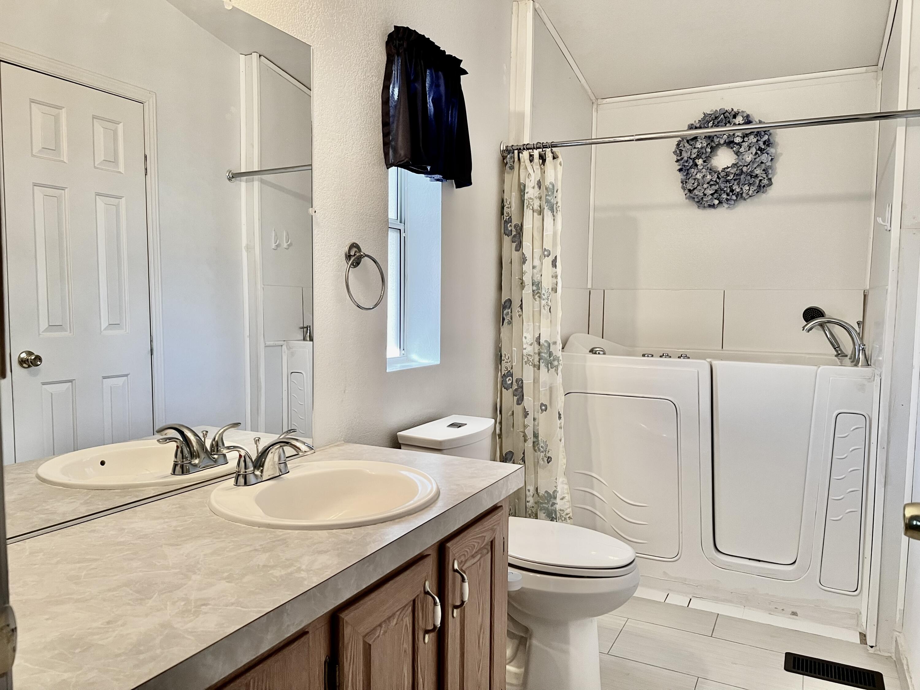 2721 E Riverside DR Unit: #25