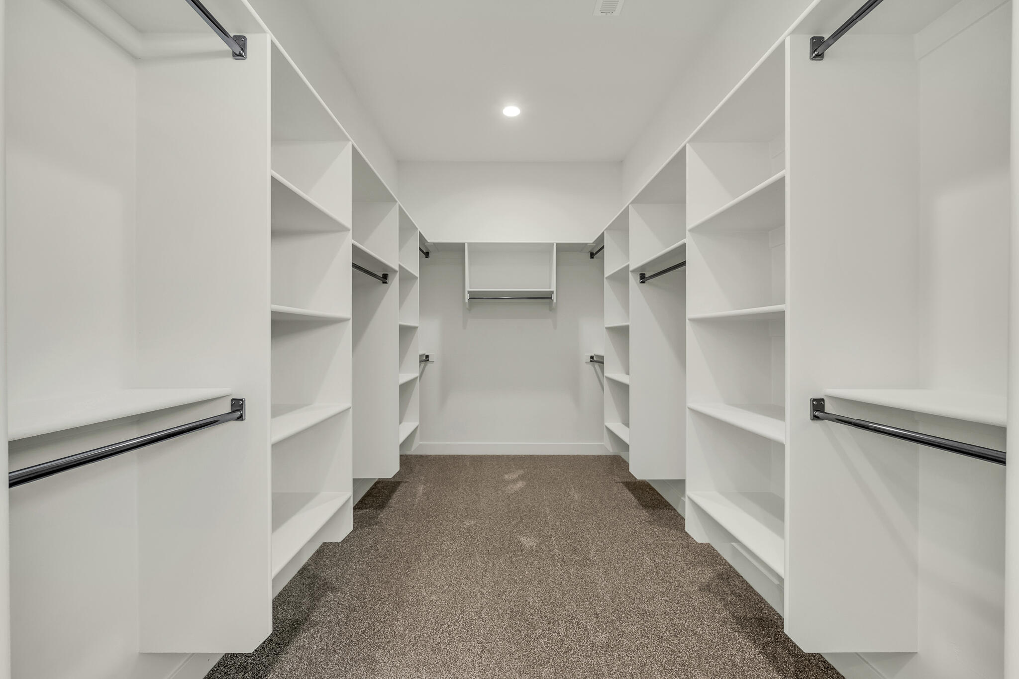 1332 E Mountain Ridge DR