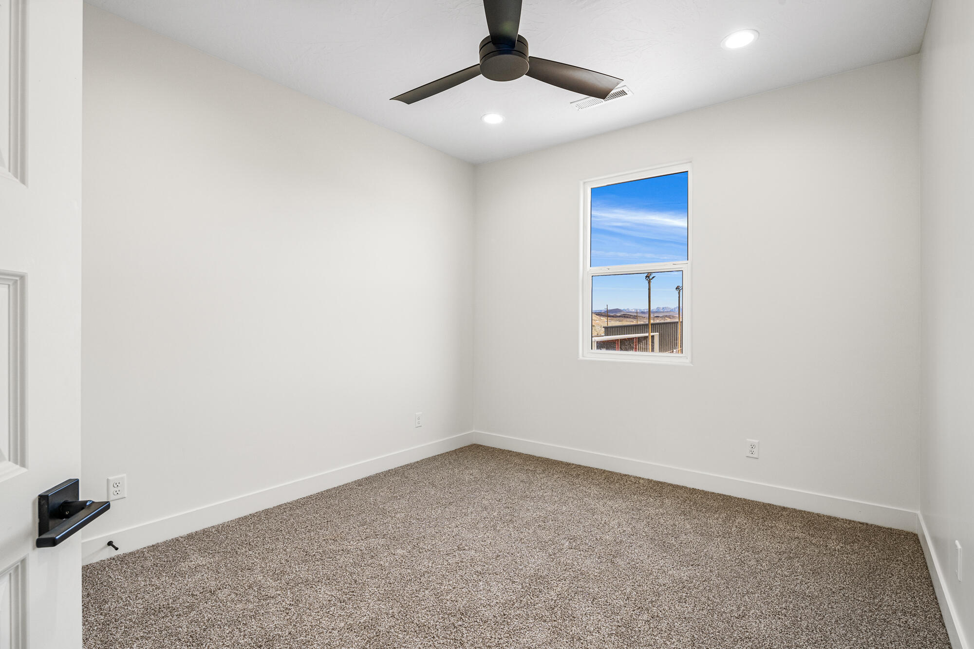 2159 E Sand River LN