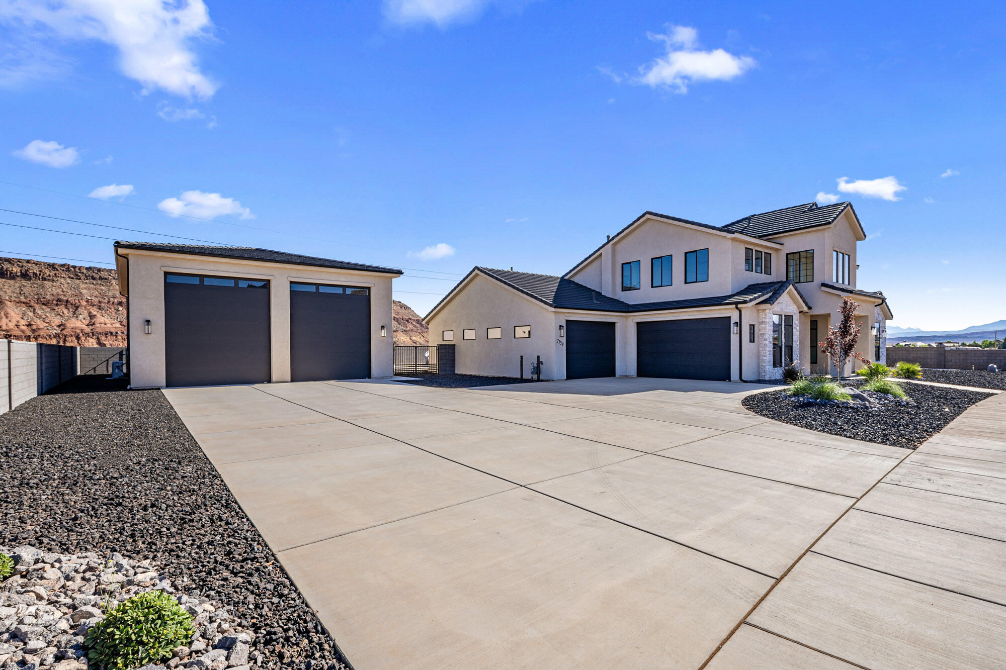 2159 E Sand River LN