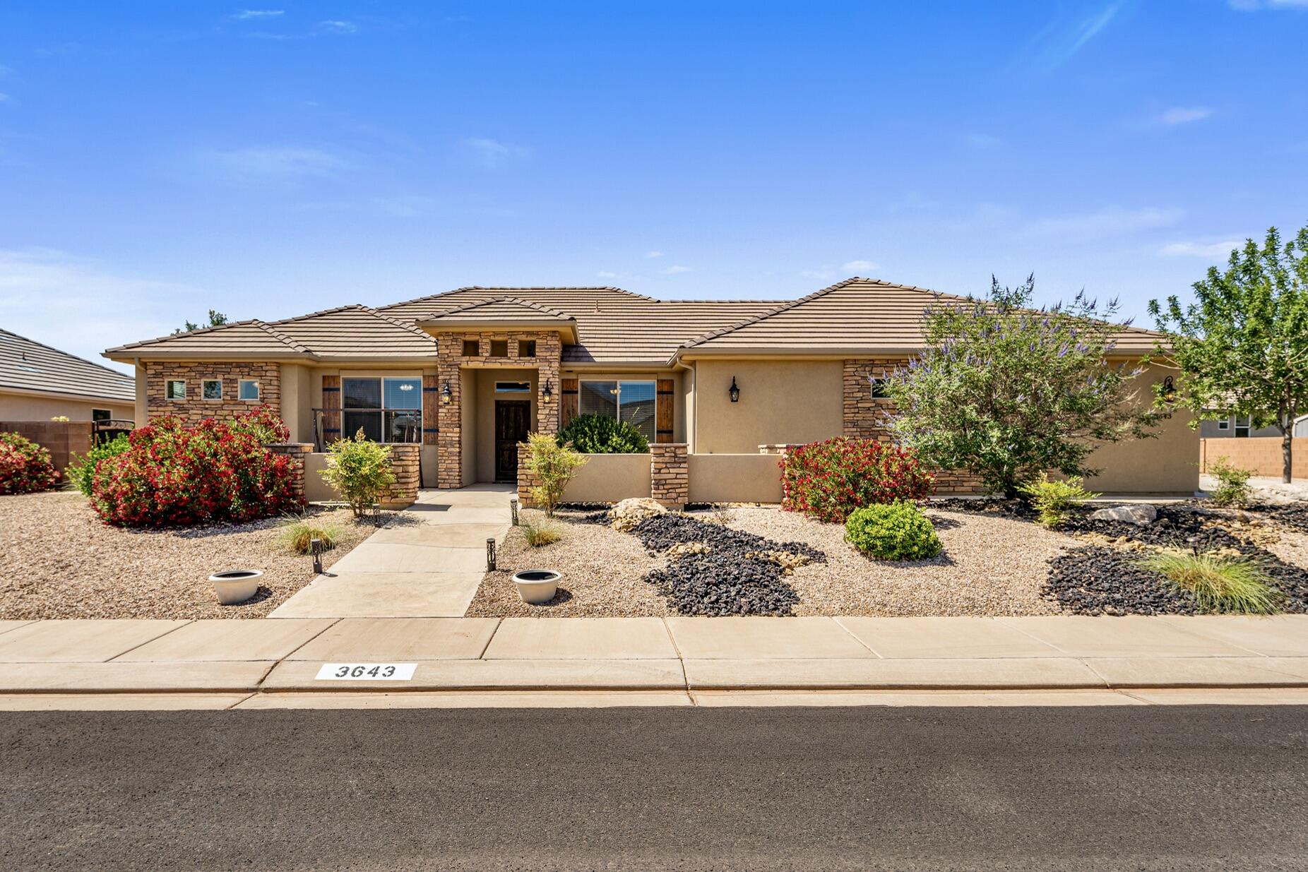 3643 W 2580 S CIR