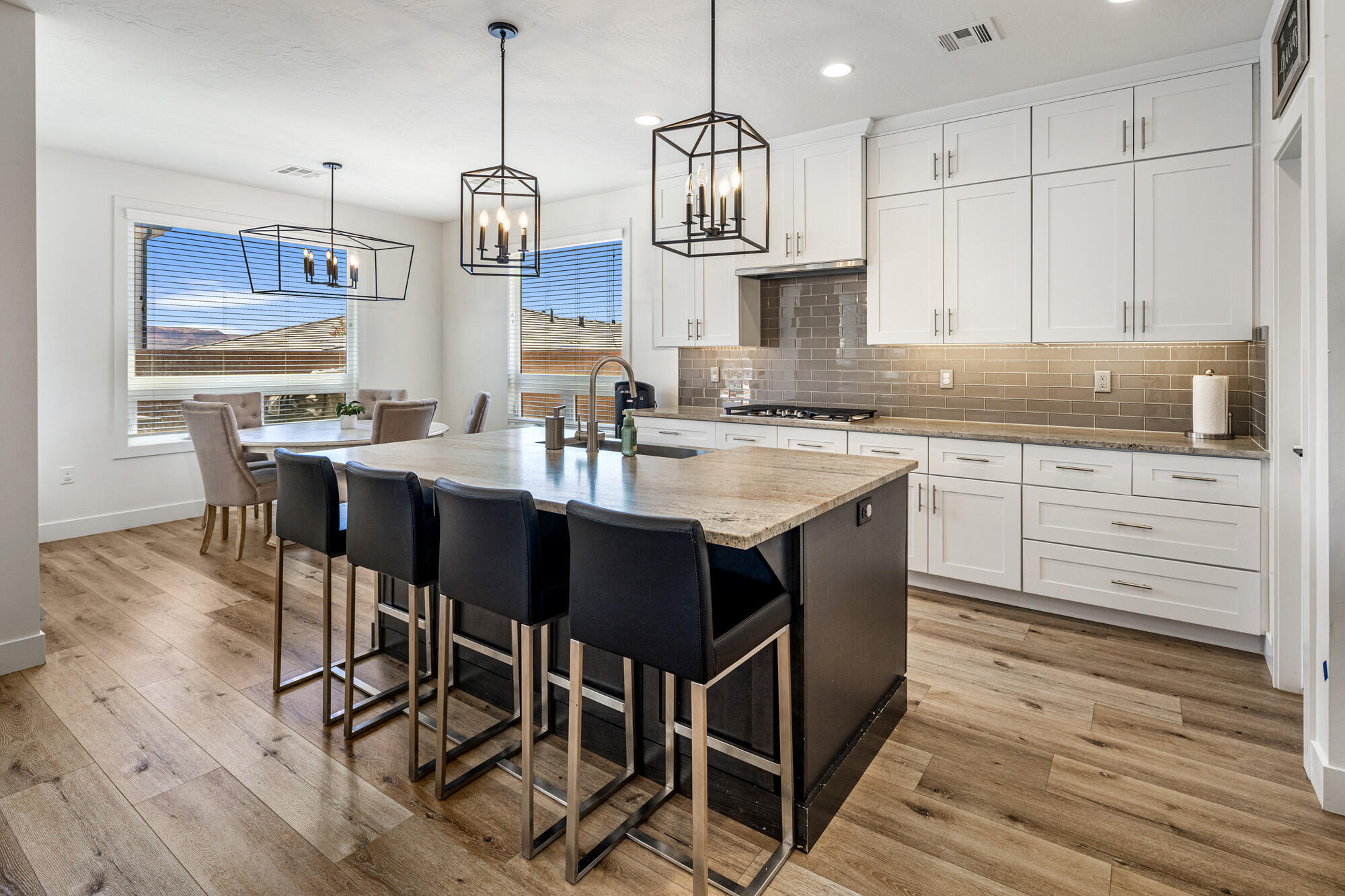 1051 S HIGH MESA CIR