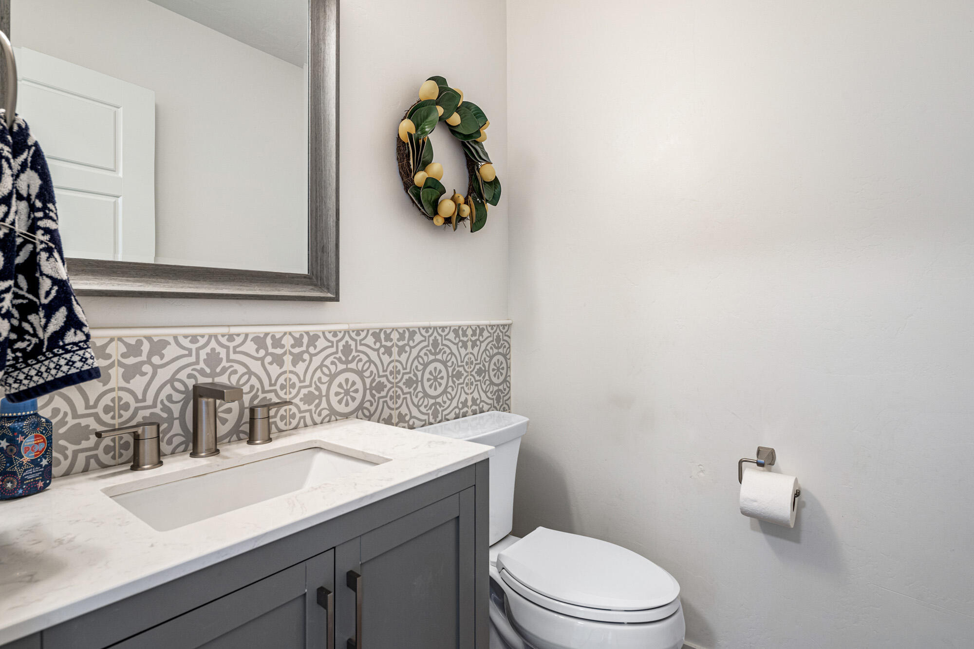 1051 S HIGH MESA CIR