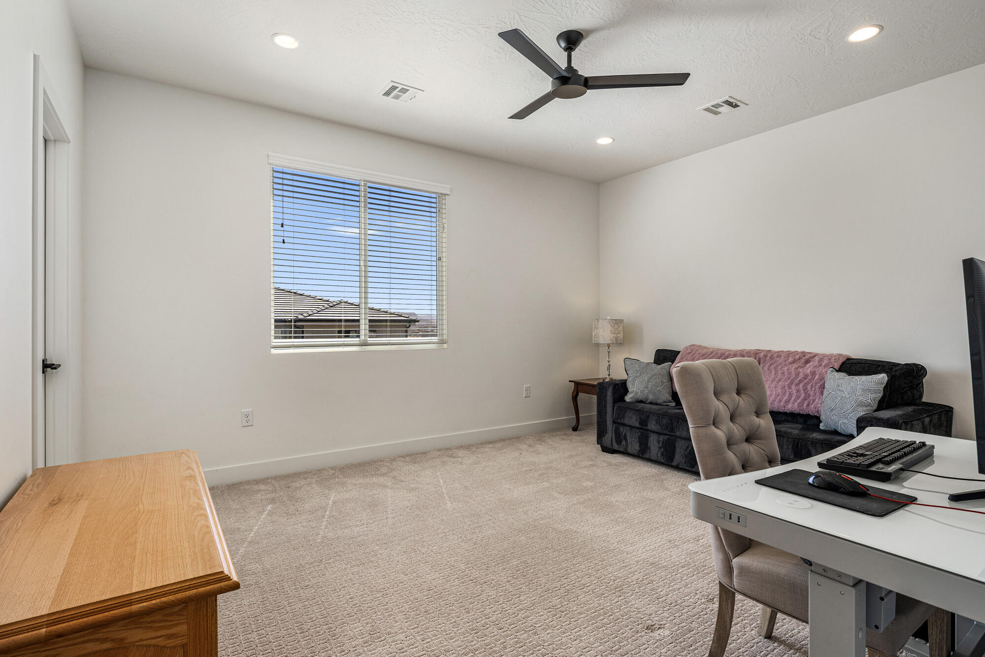 1051 S HIGH MESA CIR