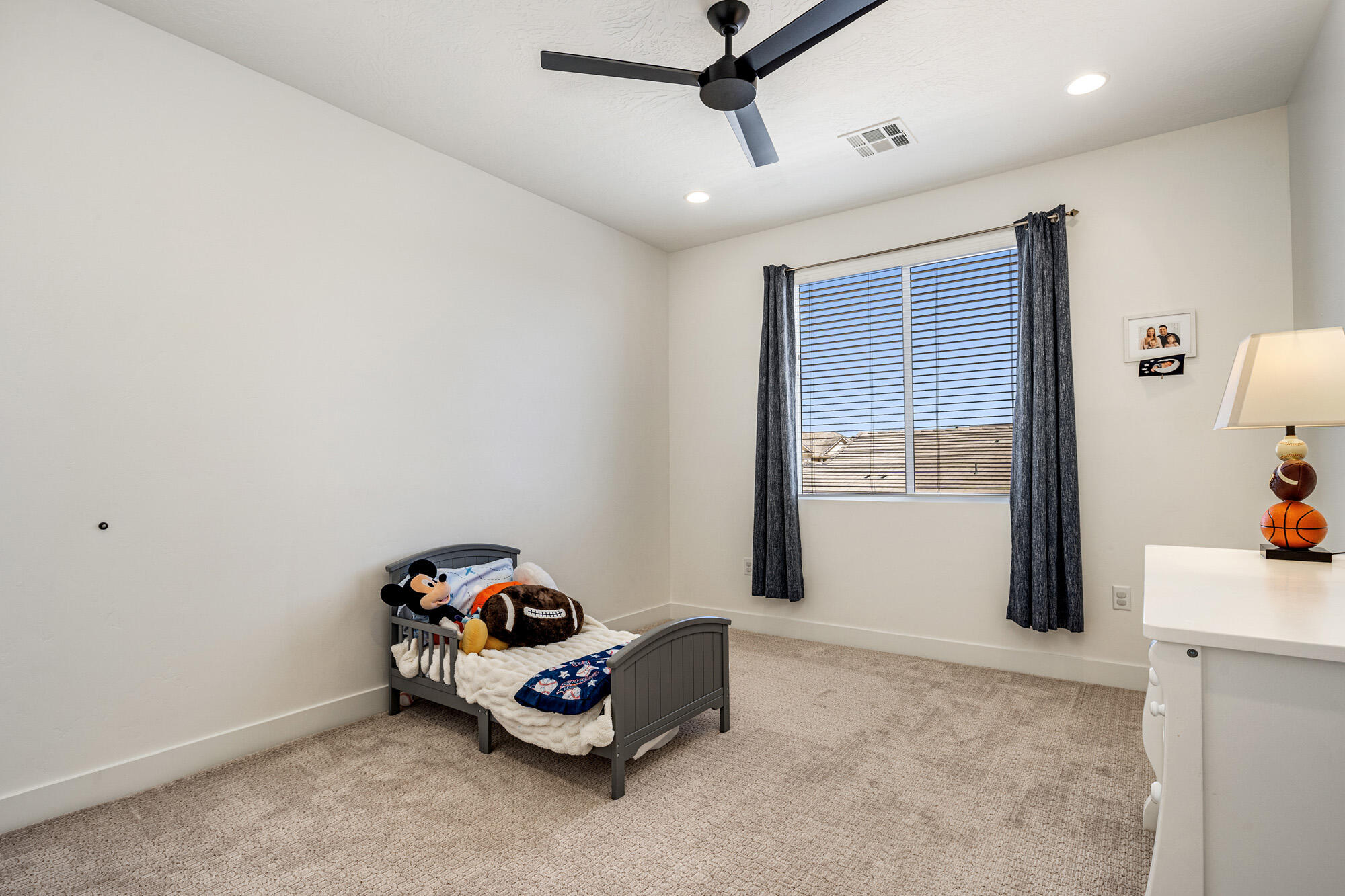 1051 S HIGH MESA CIR