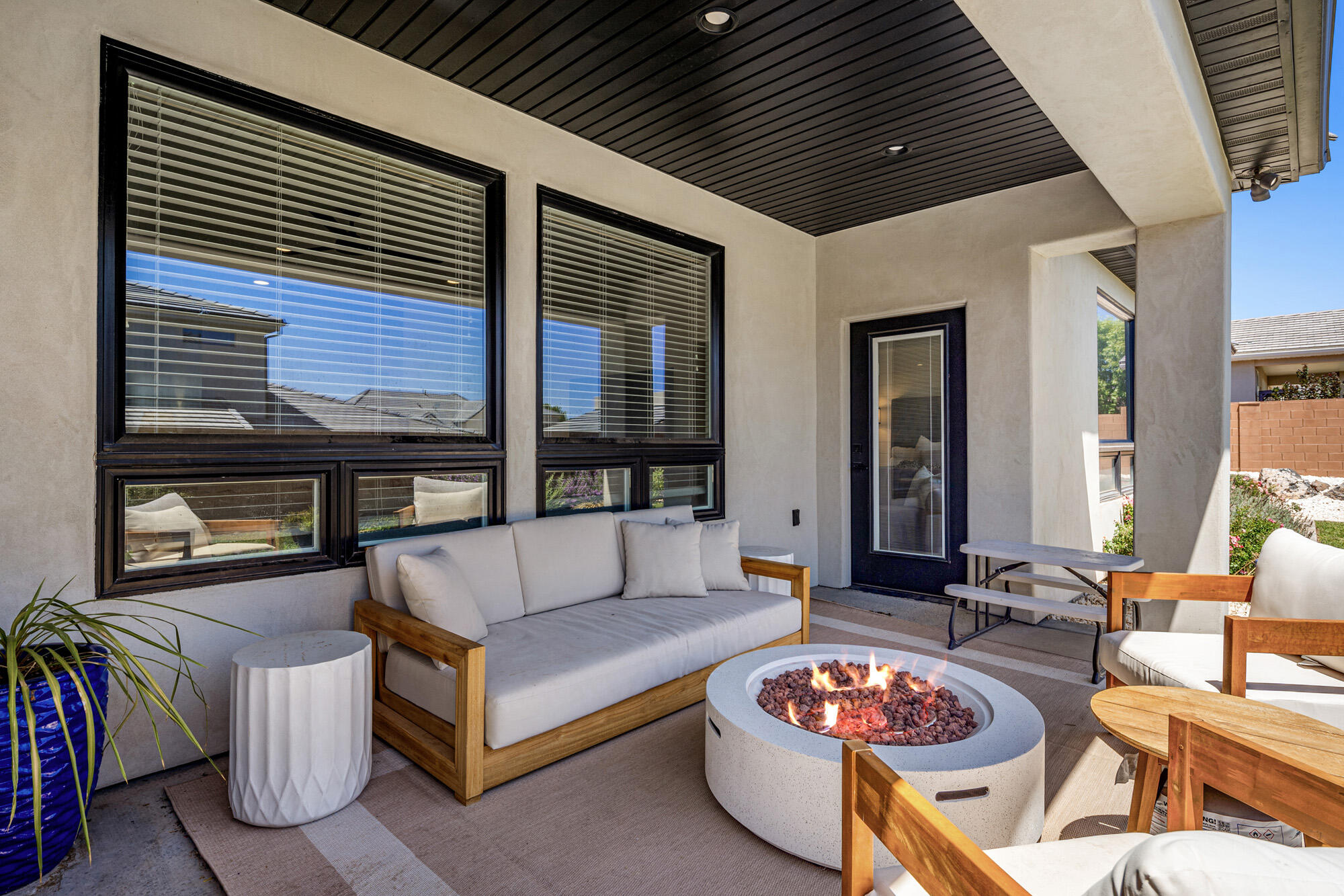 1051 S HIGH MESA CIR