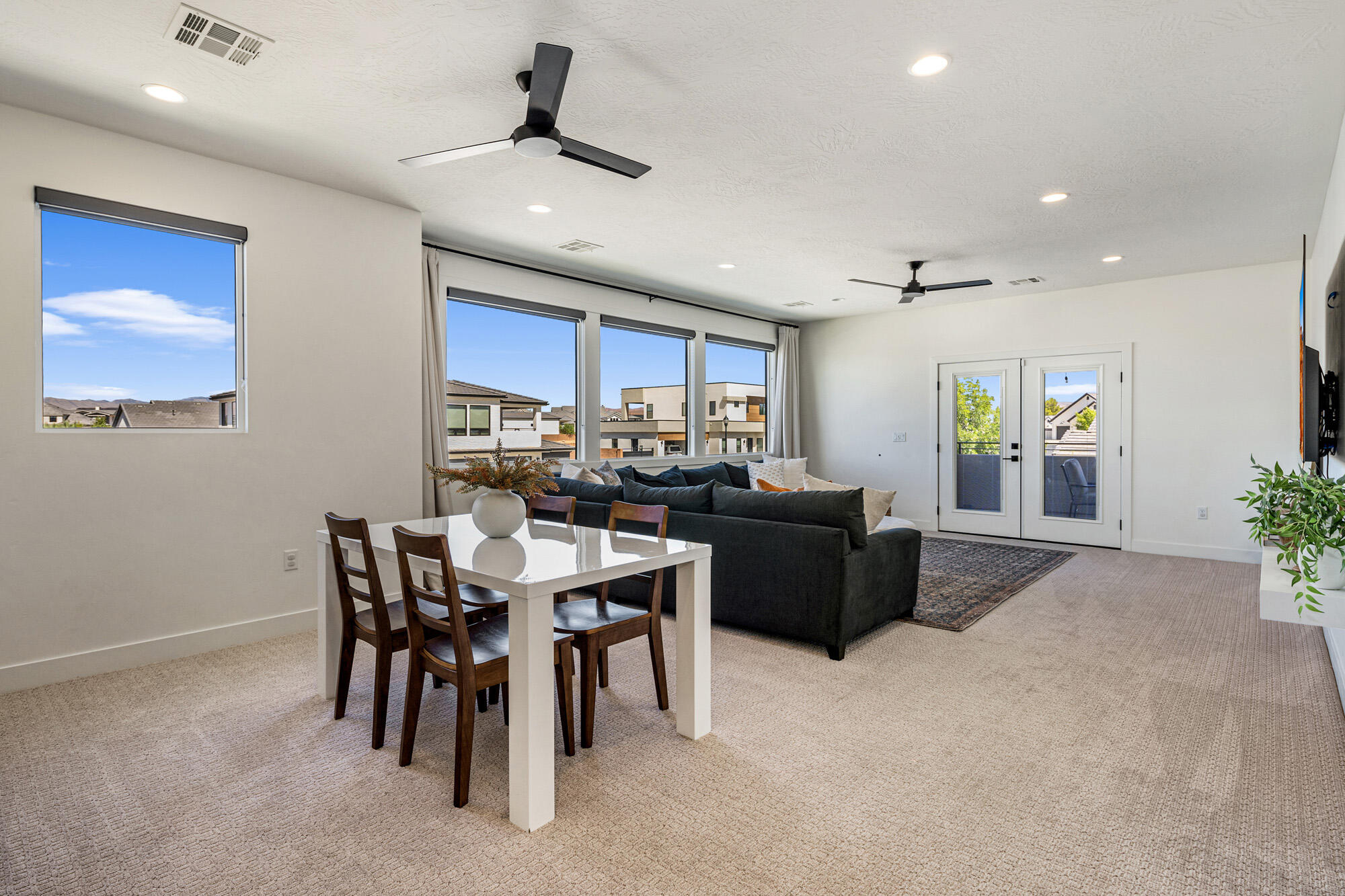 1051 S HIGH MESA CIR