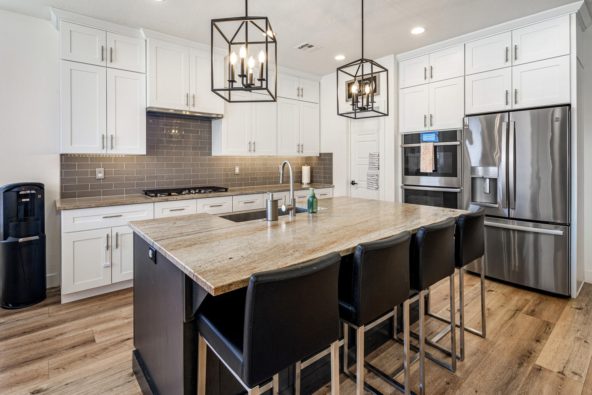 1051 S HIGH MESA CIR