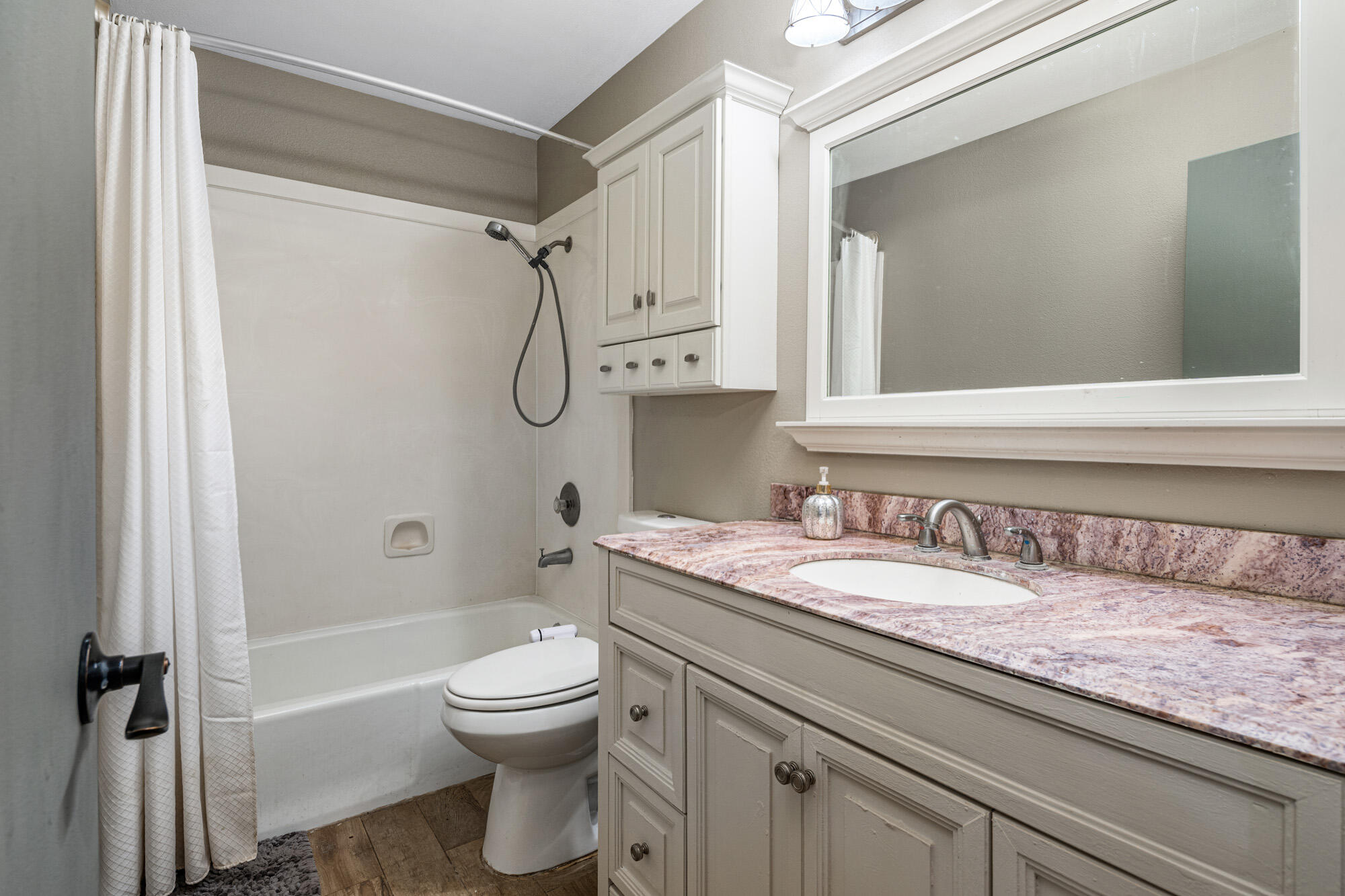 1244 W 620 CIR