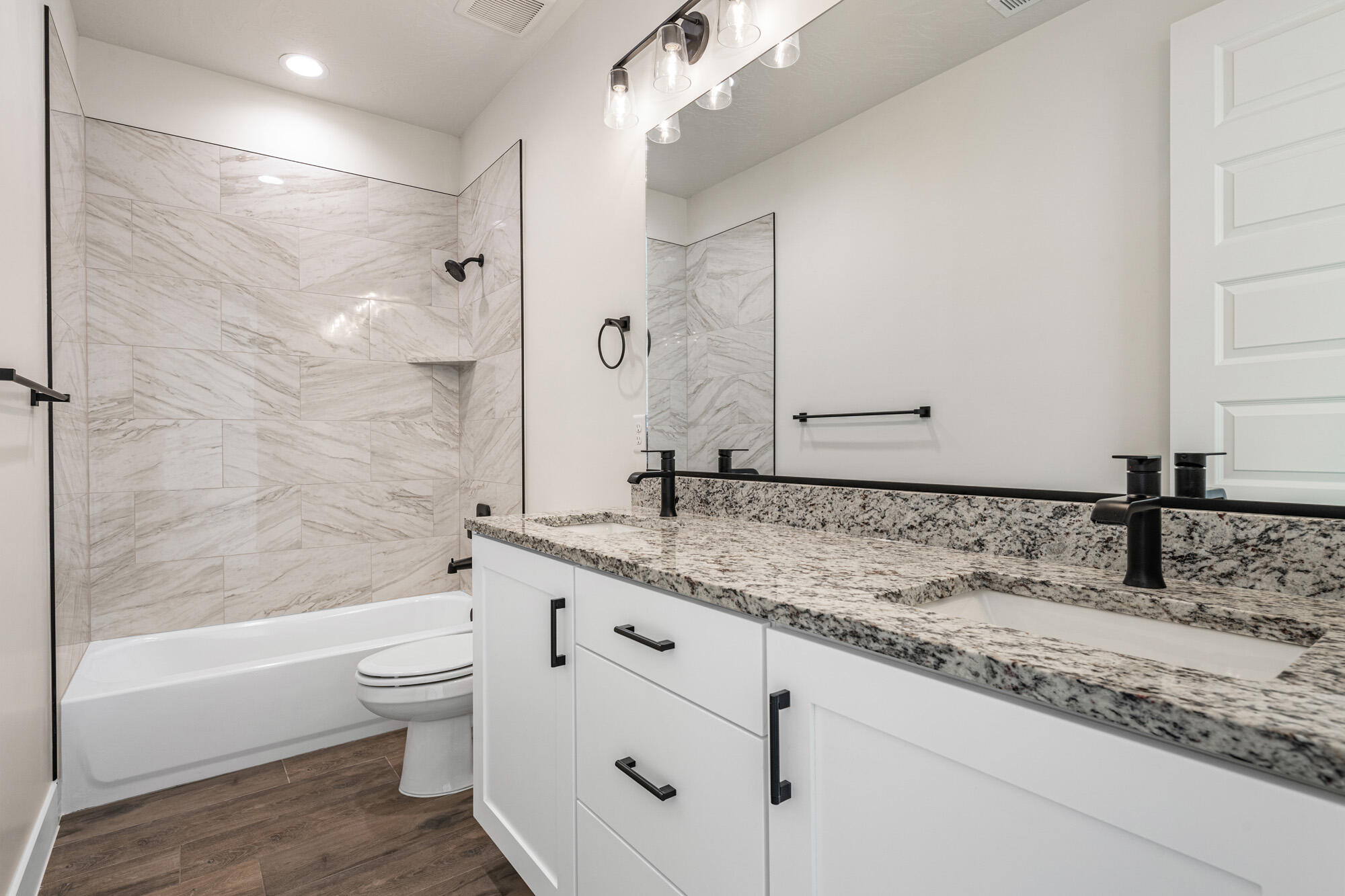 1007 S Quick Draw DR