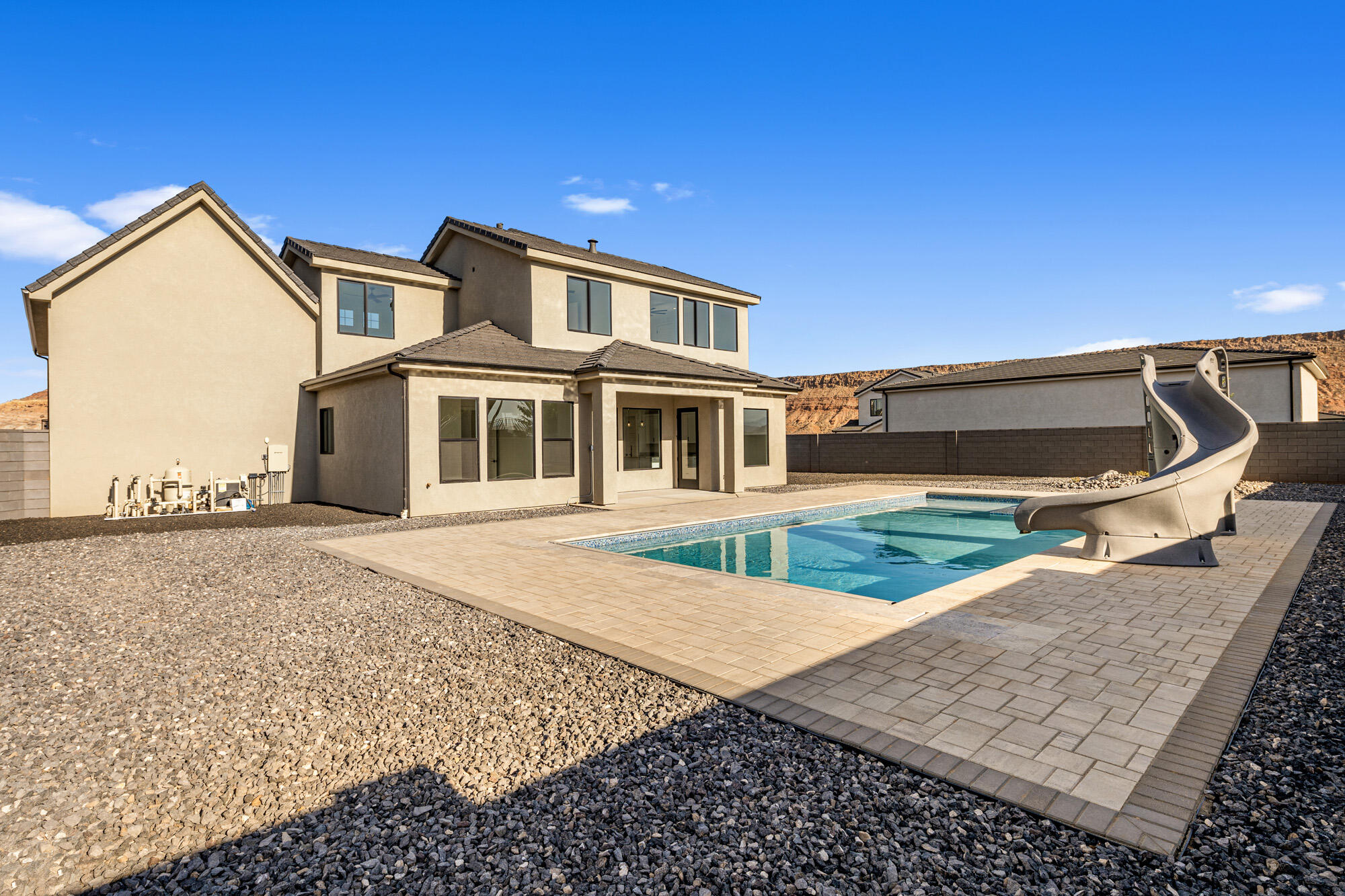 1007 S Quick Draw DR