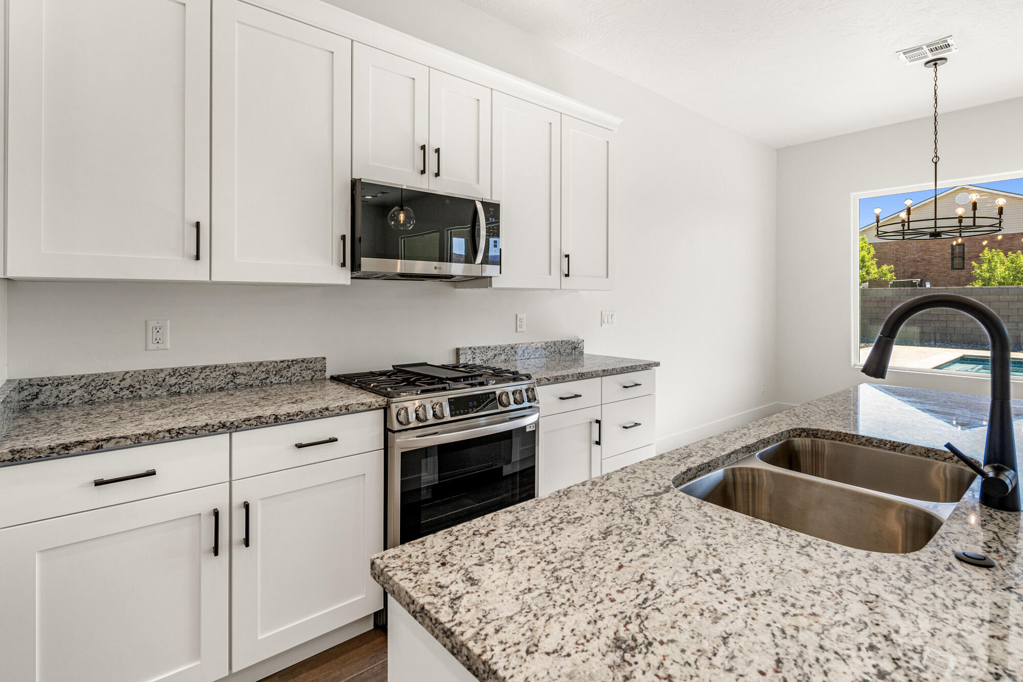 1007 S Quick Draw DR