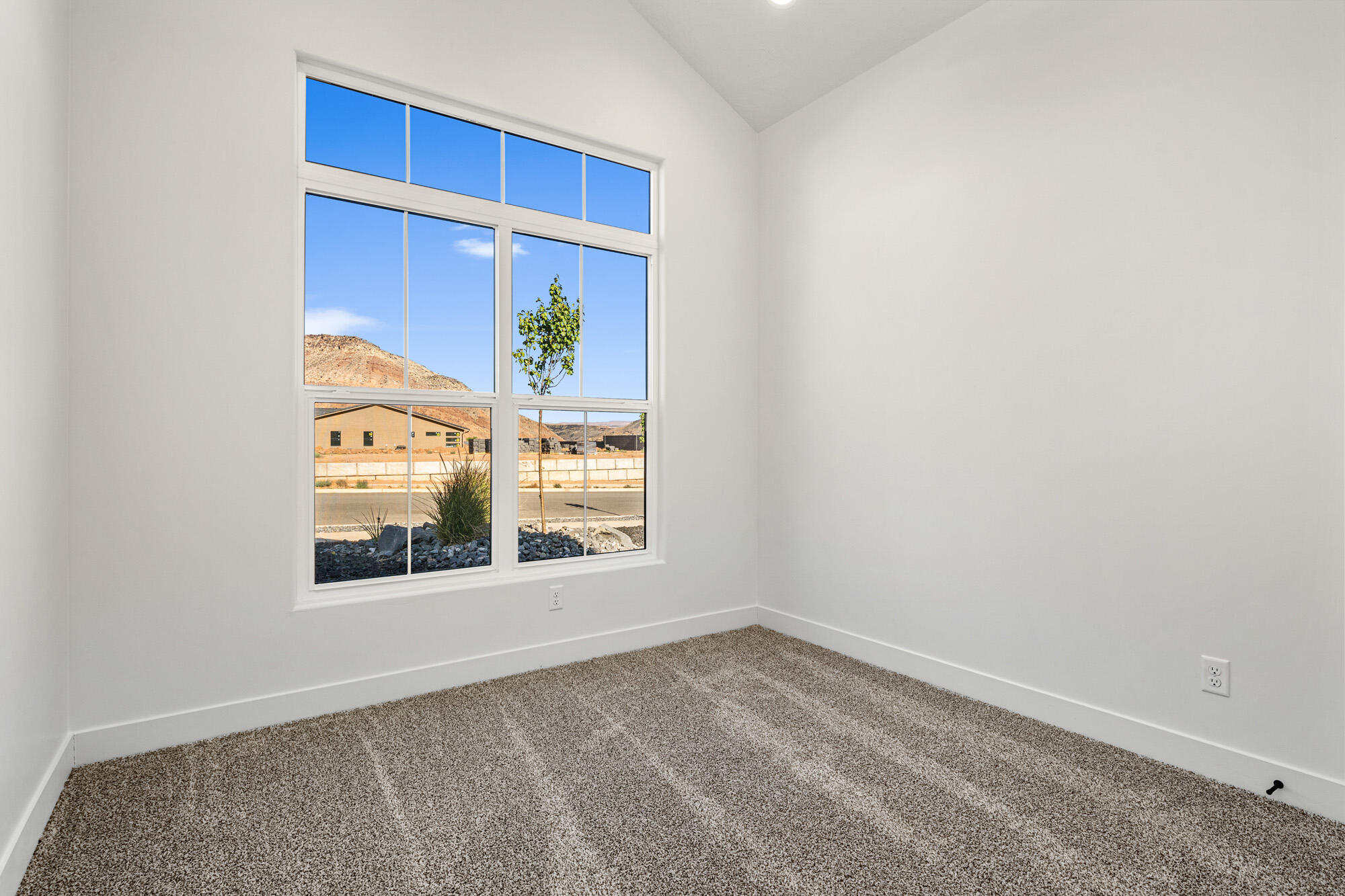 1007 S Quick Draw DR