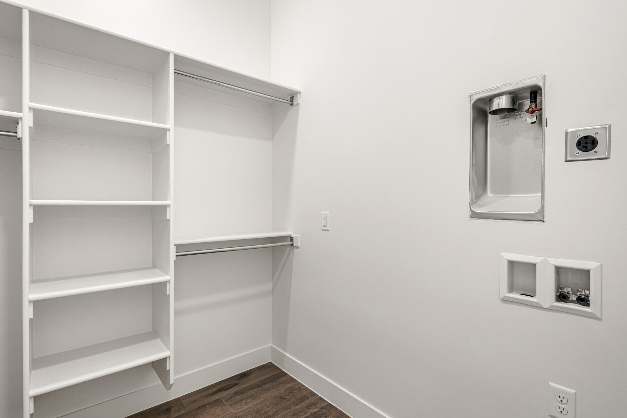 1007 S Quick Draw DR