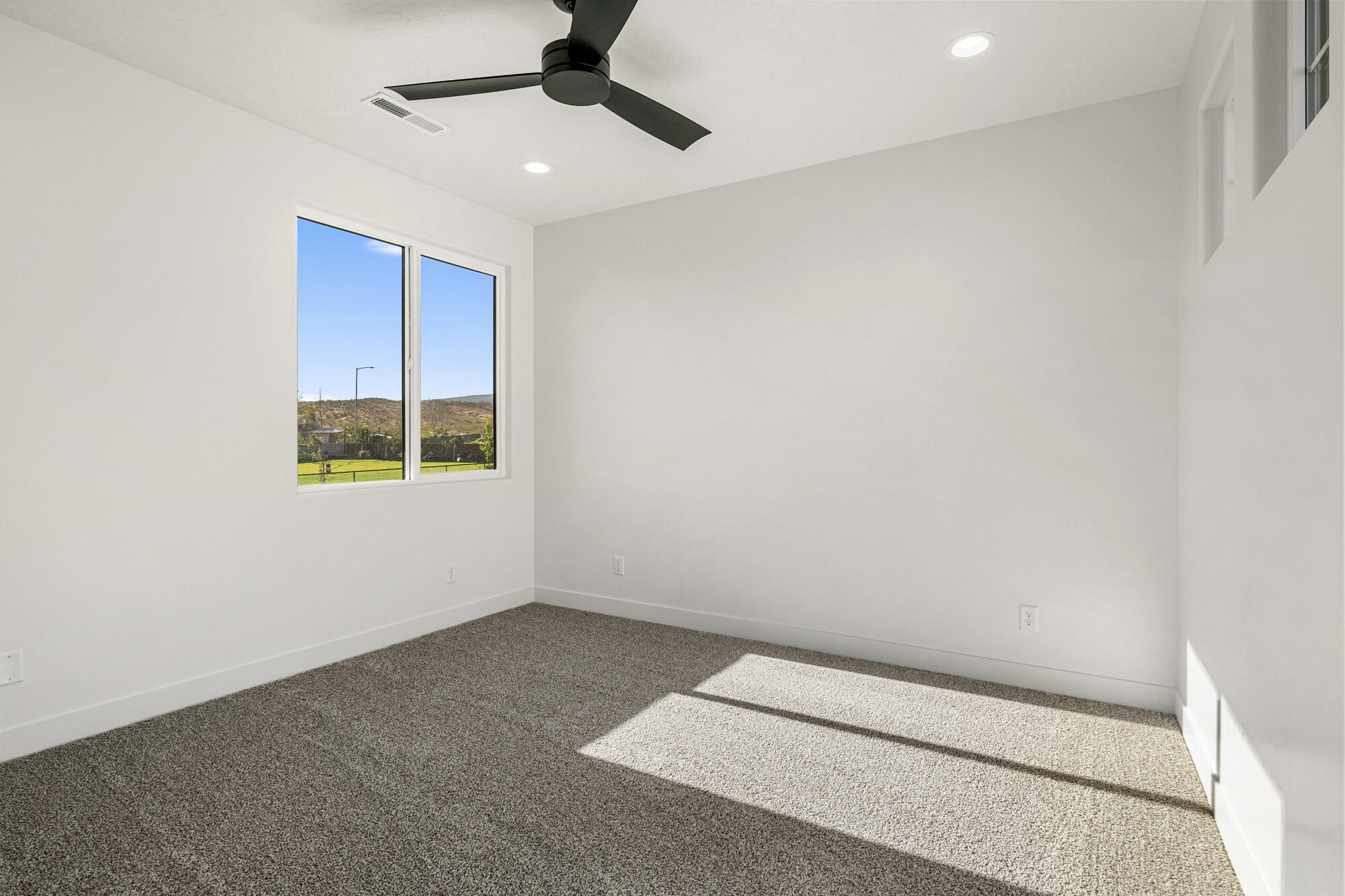 1007 S Quick Draw DR