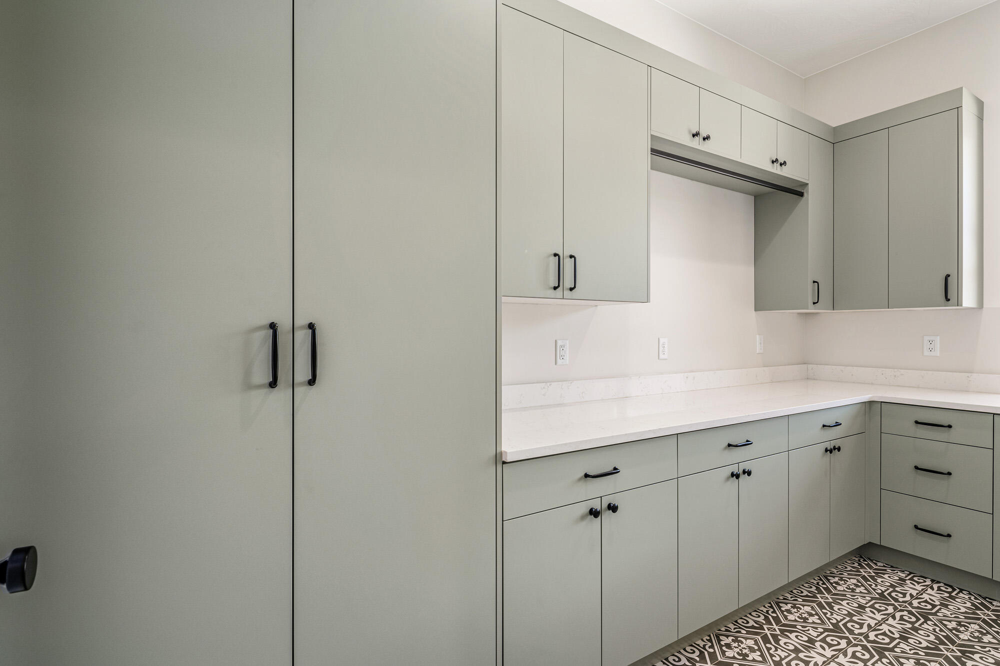 4602 S Malt House Cv
