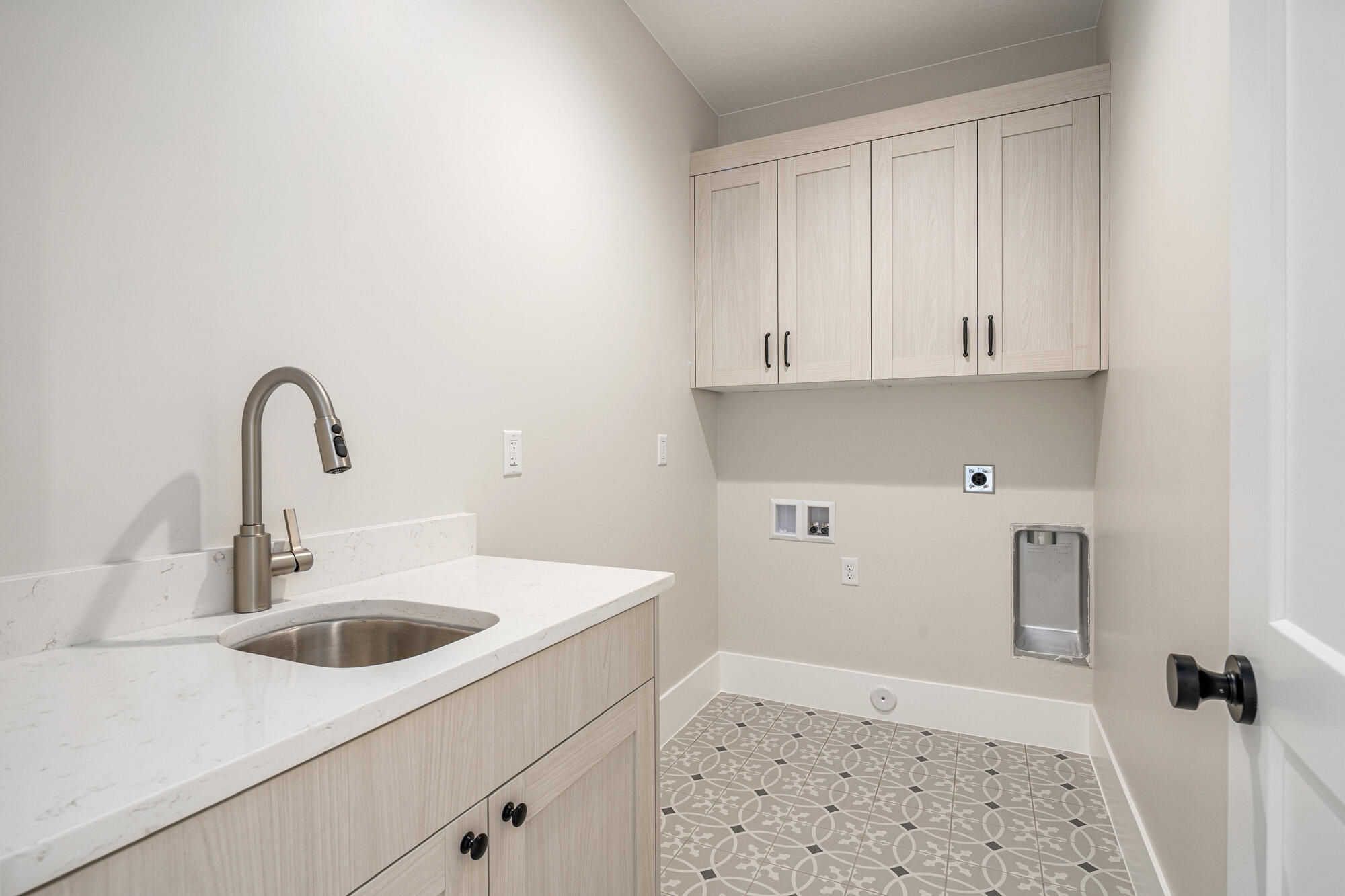 4602 S Malt House Cv