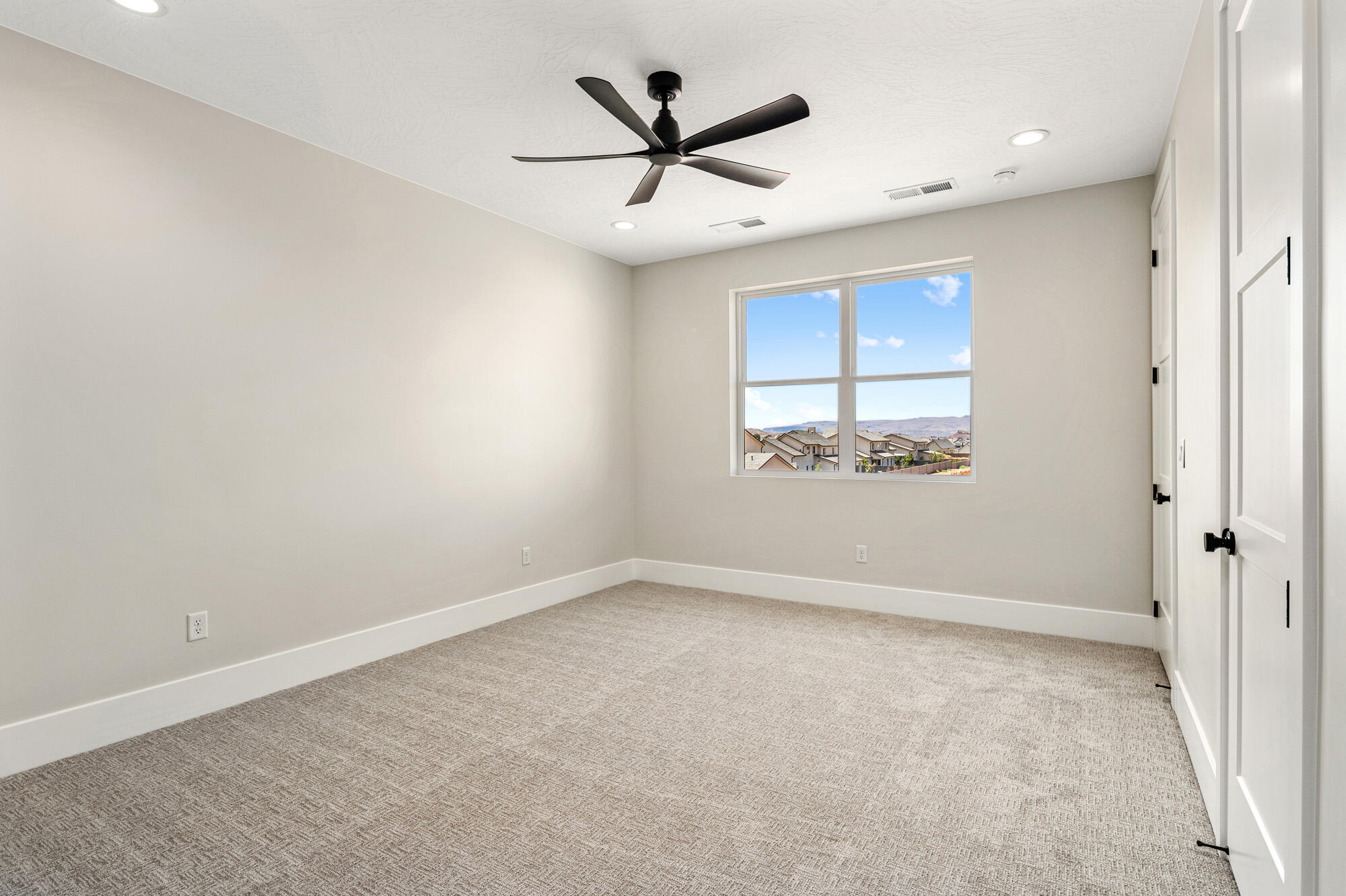 4602 S Malt House Cv