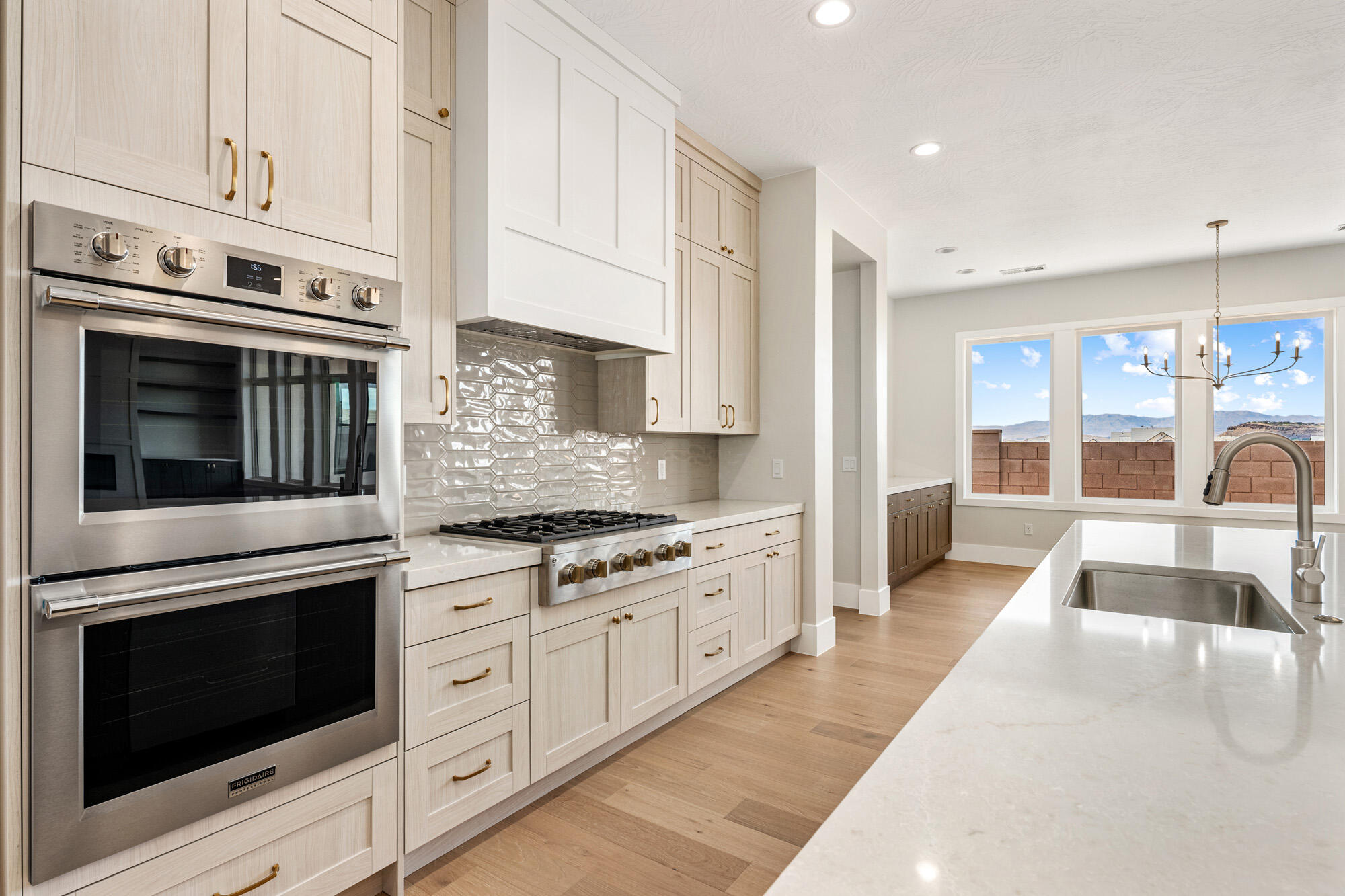 4602 S Malt House Cv