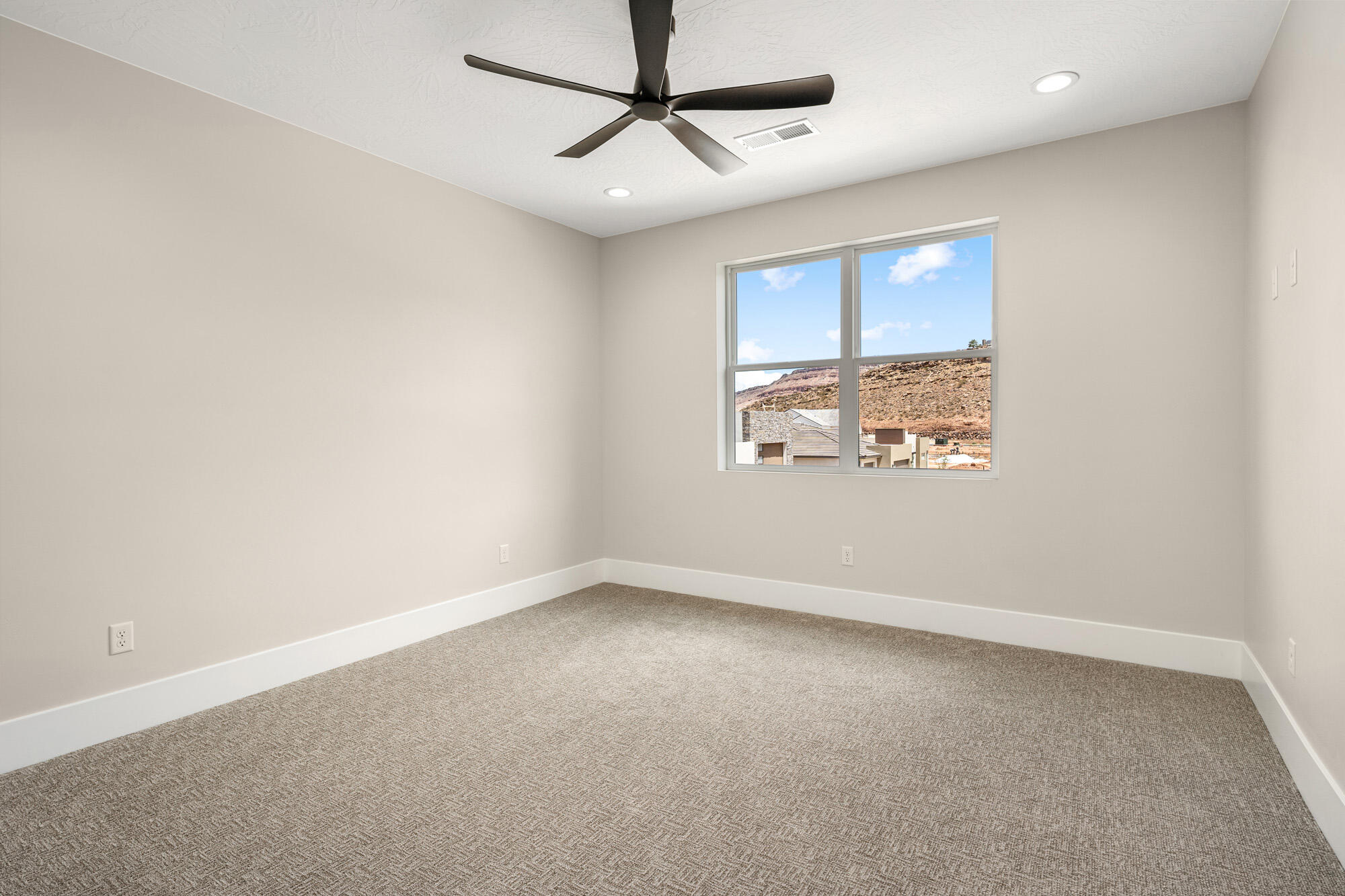 4602 S Malt House Cv
