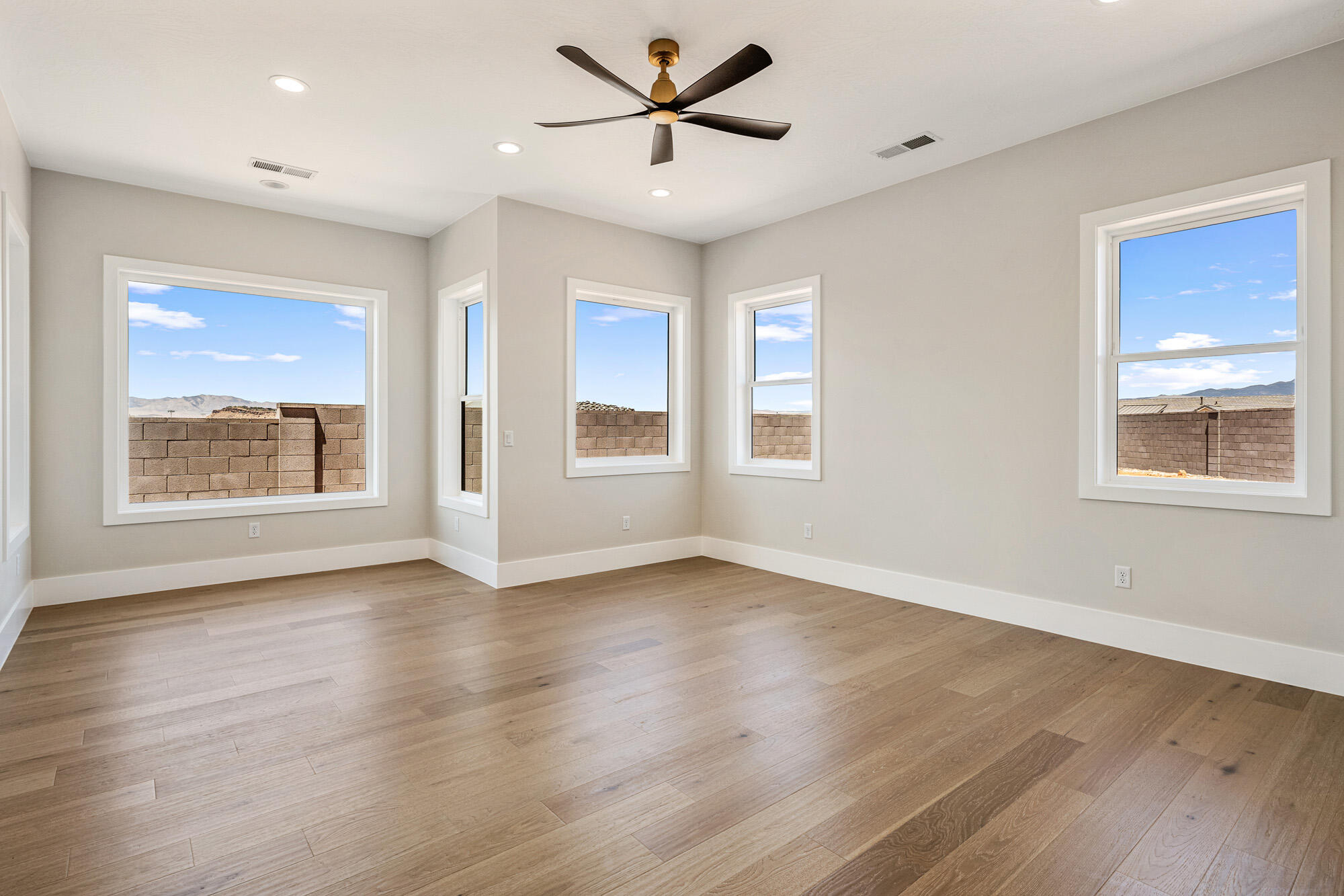 4602 S Malt House Cv