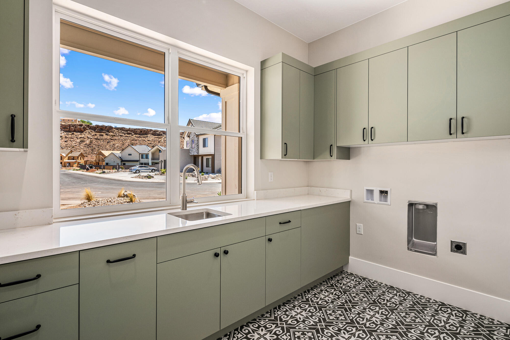 4602 S Malt House Cv